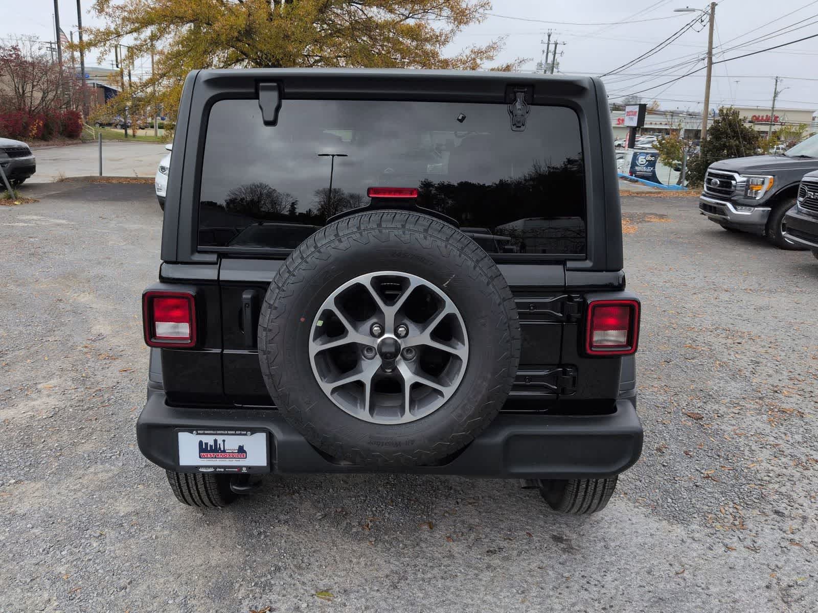 Thumbnail: 2026 Jeep Wrangler - 7