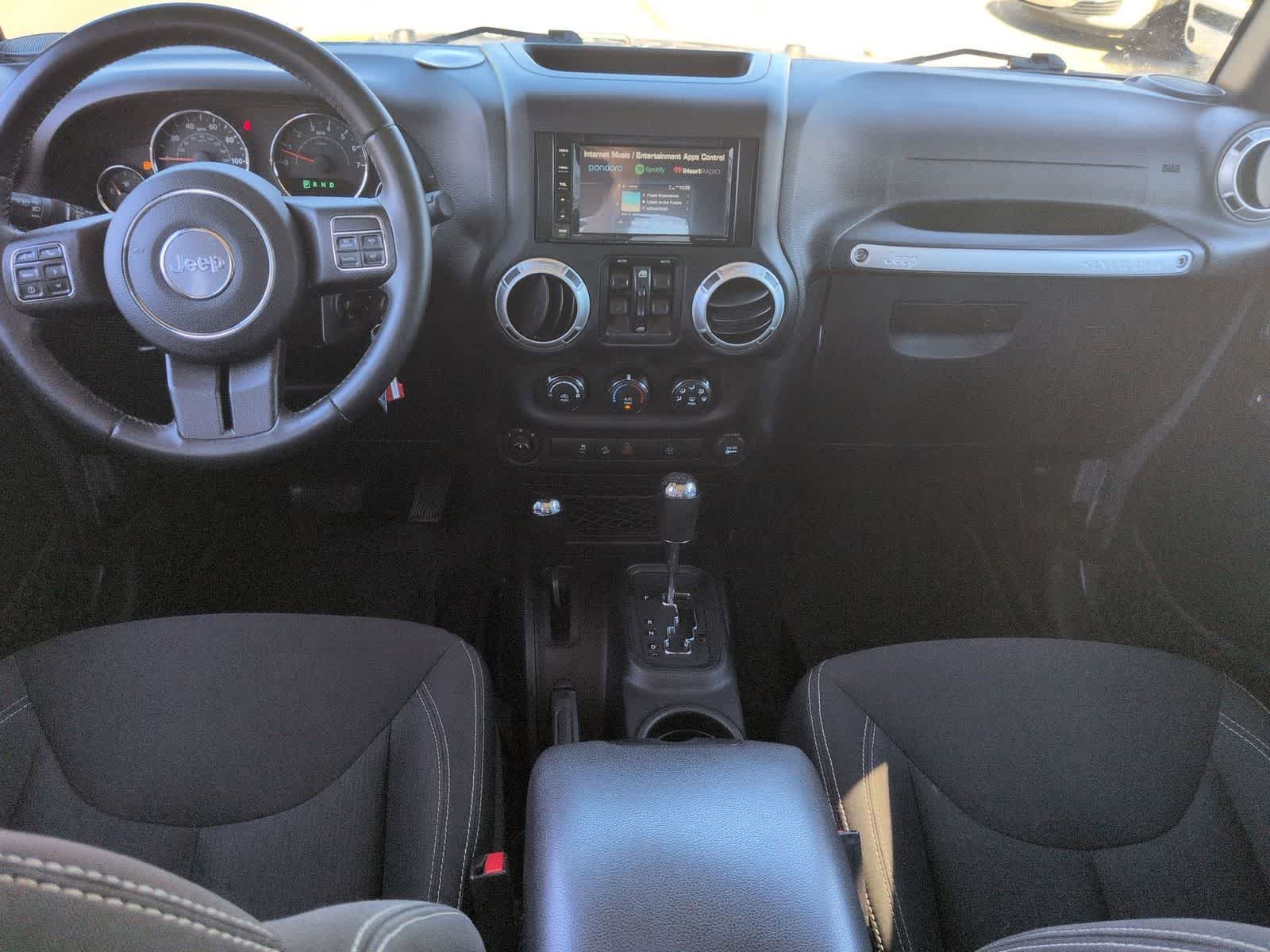 Thumbnail: 2016 Jeep Wrangler - 14