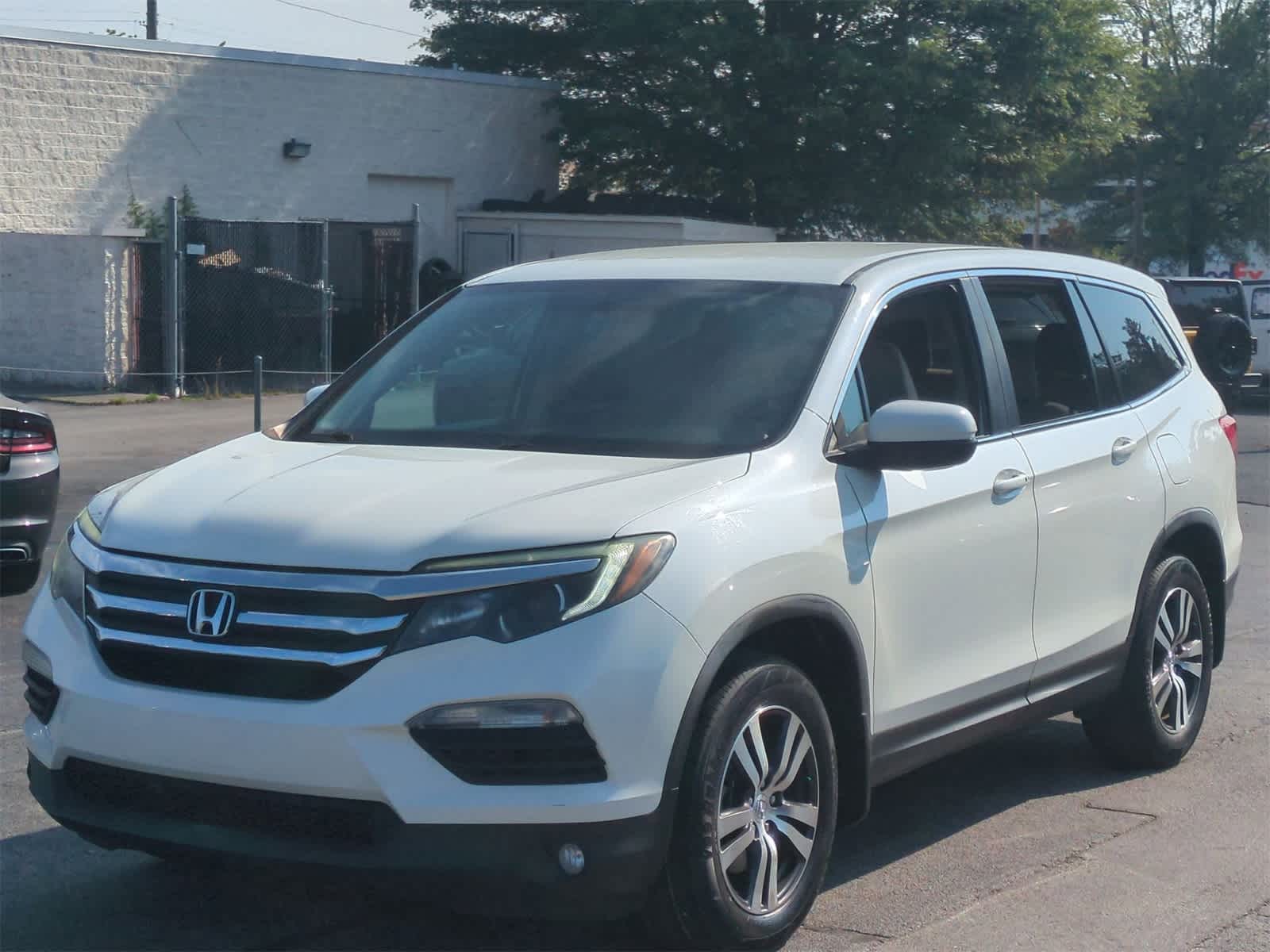 Thumbnail: 2018 Honda Pilot - 4