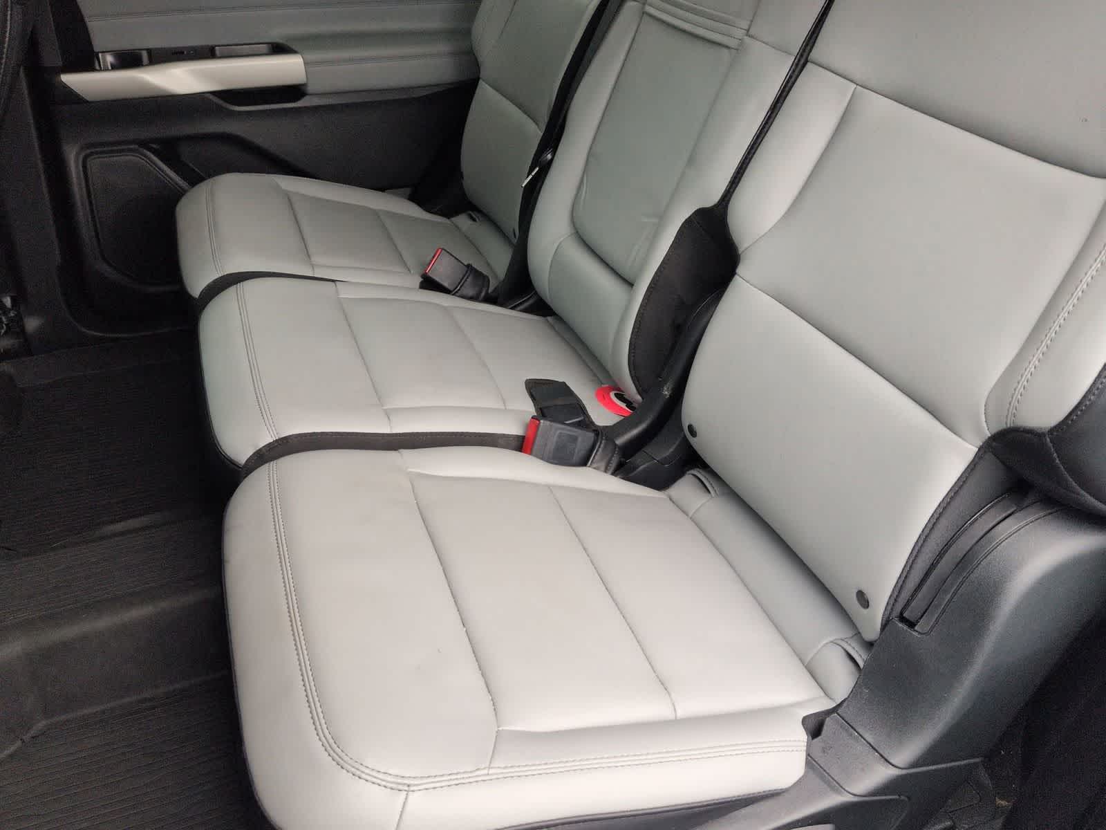 Thumbnail: 2021 Ford Explorer - 19