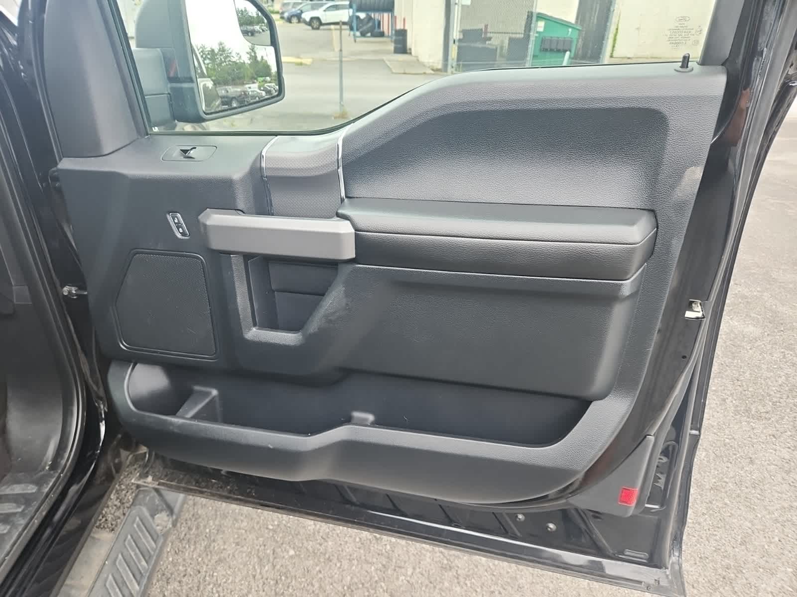 2017 Ford F-150 XLT 22