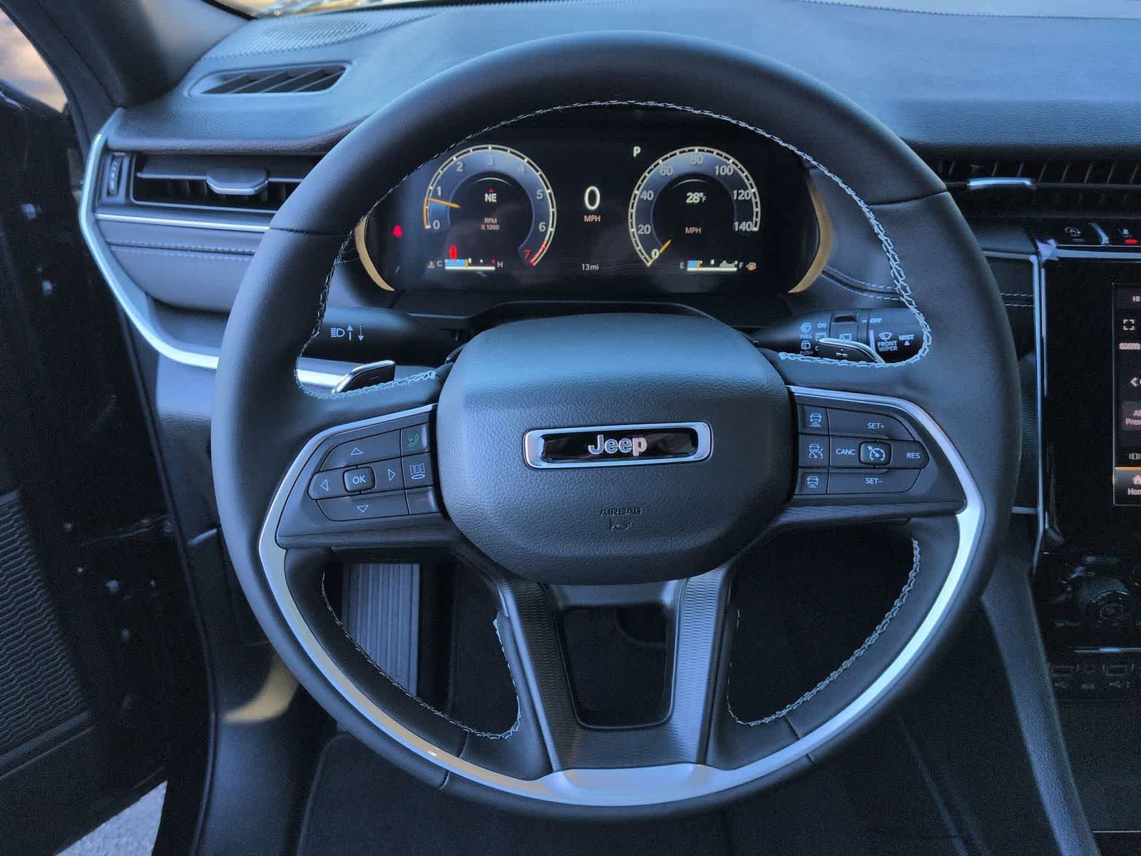 Thumbnail: 2025 Jeep Grand Cherokee L - 12