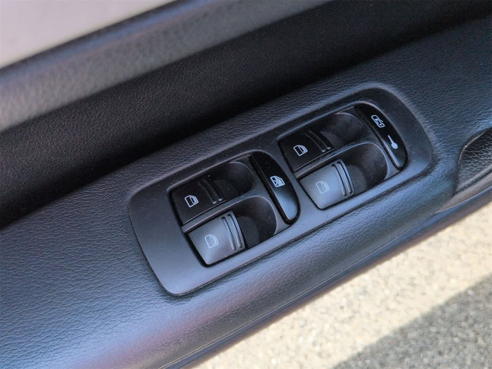 Thumbnail: 2008 Porsche Cayenne - 17