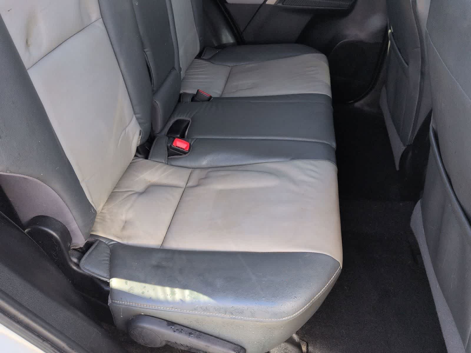 Thumbnail: 2015 Toyota RAV4 - 19