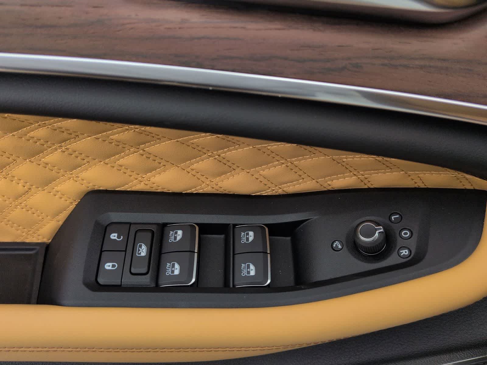 Thumbnail: 2025 Jeep Grand Cherokee - 16