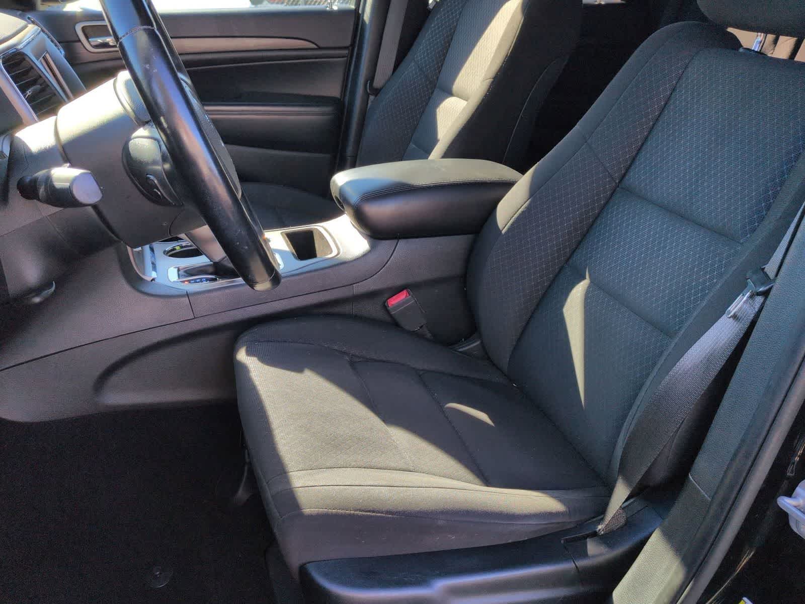 Thumbnail: 2021 Jeep Grand Cherokee - 15