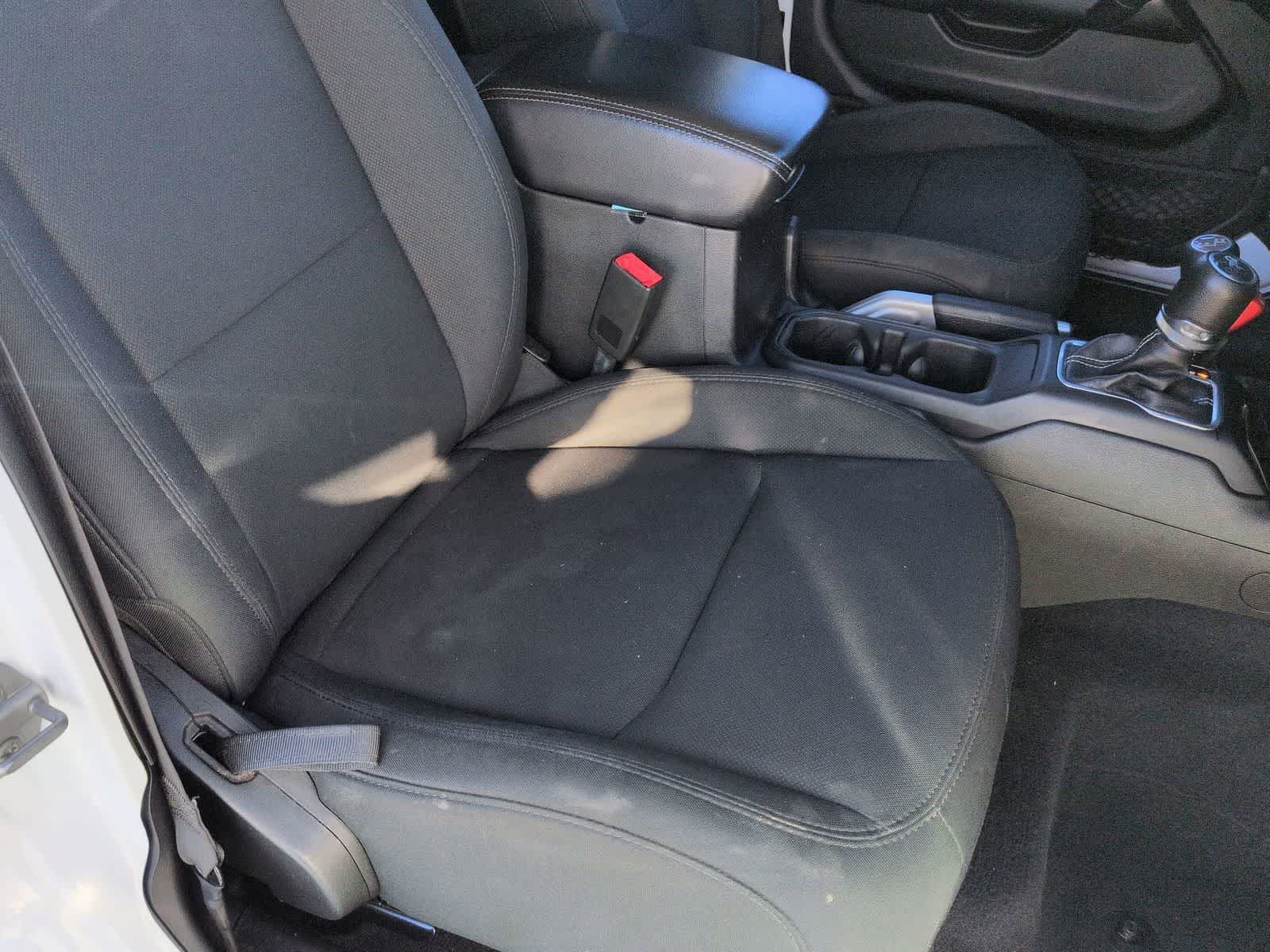 Thumbnail: 2018 Jeep Wrangler - 20