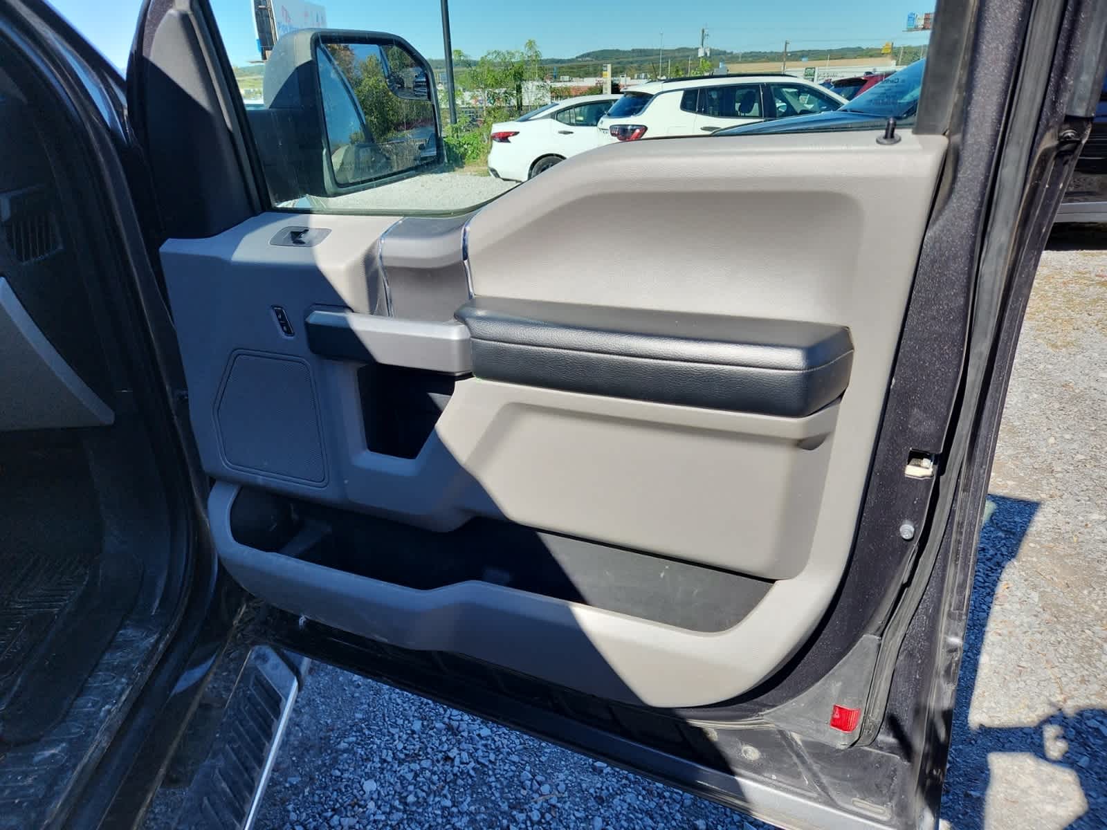Thumbnail: 2016 Ford F-150 - 23