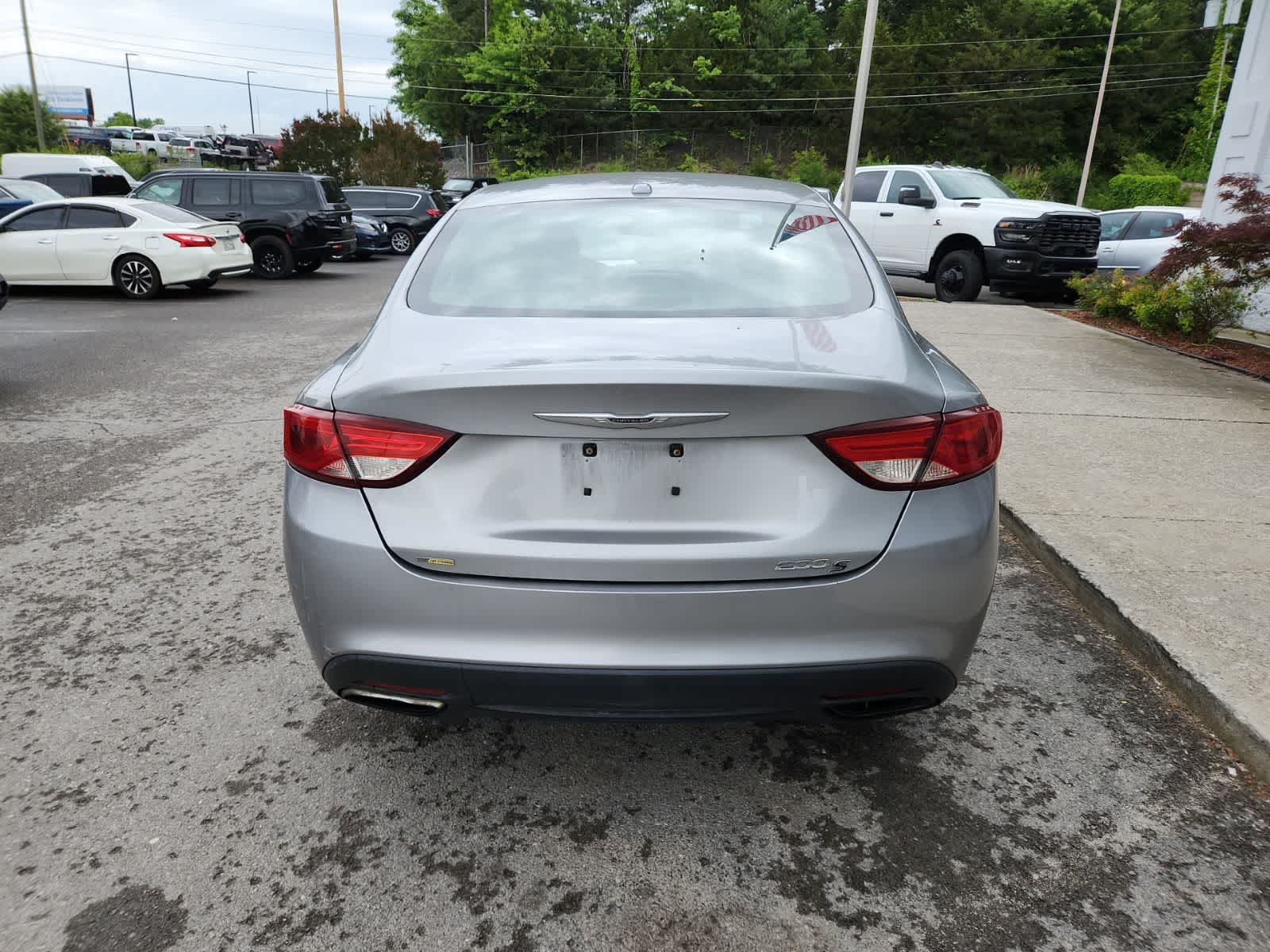 Thumbnail: 2015 Chrysler 200 - 4