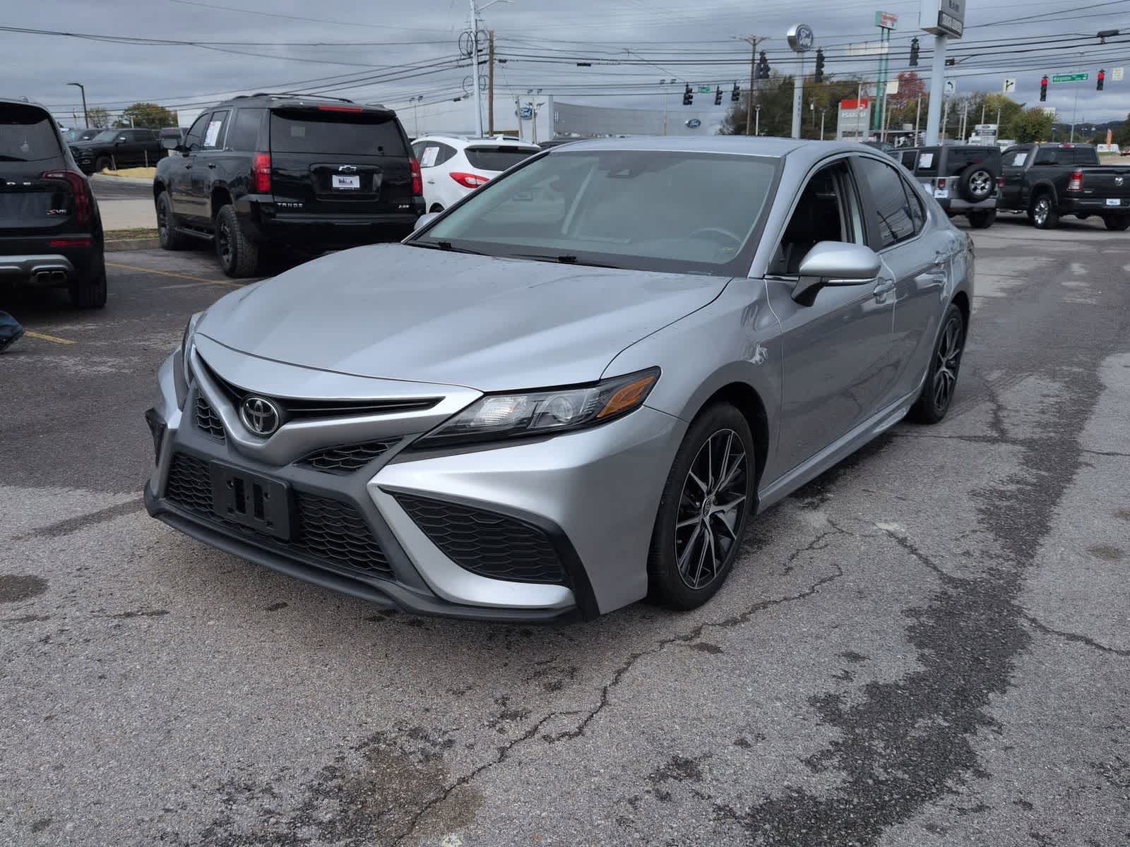 Thumbnail: 2022 Toyota Camry - 4