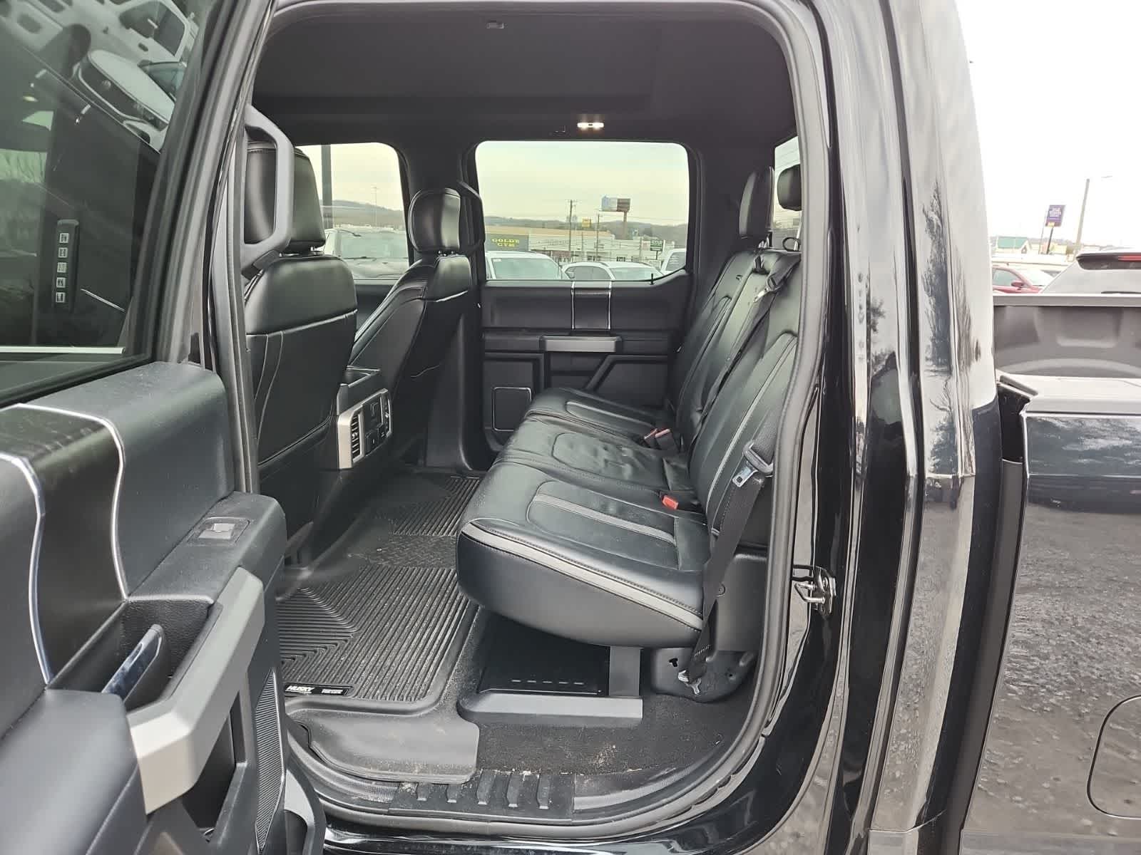 Thumbnail: 2018 Ford Econoline - 25