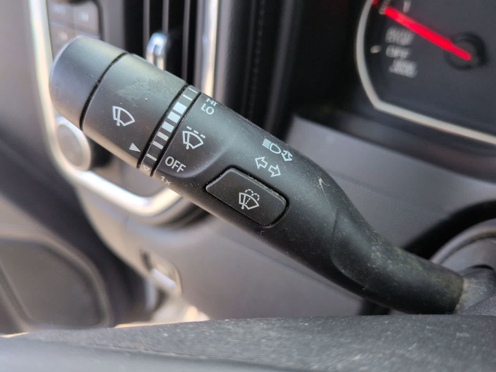 Thumbnail: 2019 Chevrolet Silverado 1500 - 25