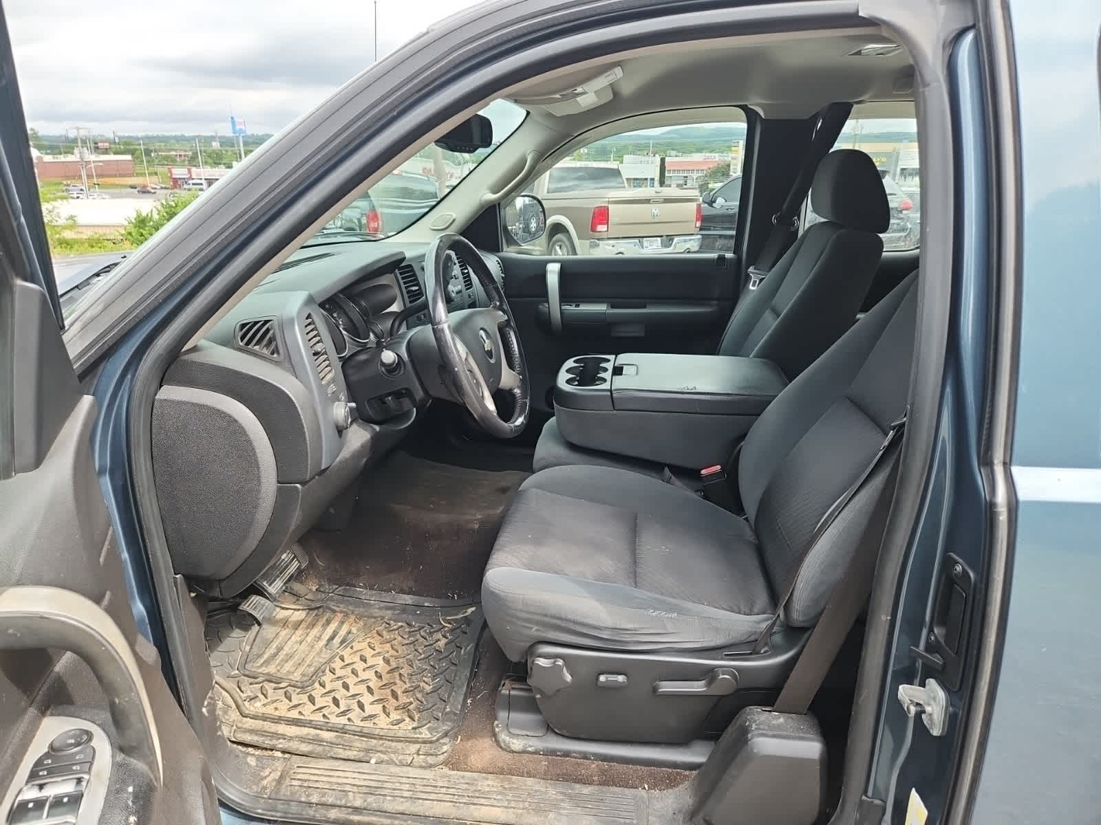 Thumbnail: 2009 Chevrolet Silverado 1500 - 15