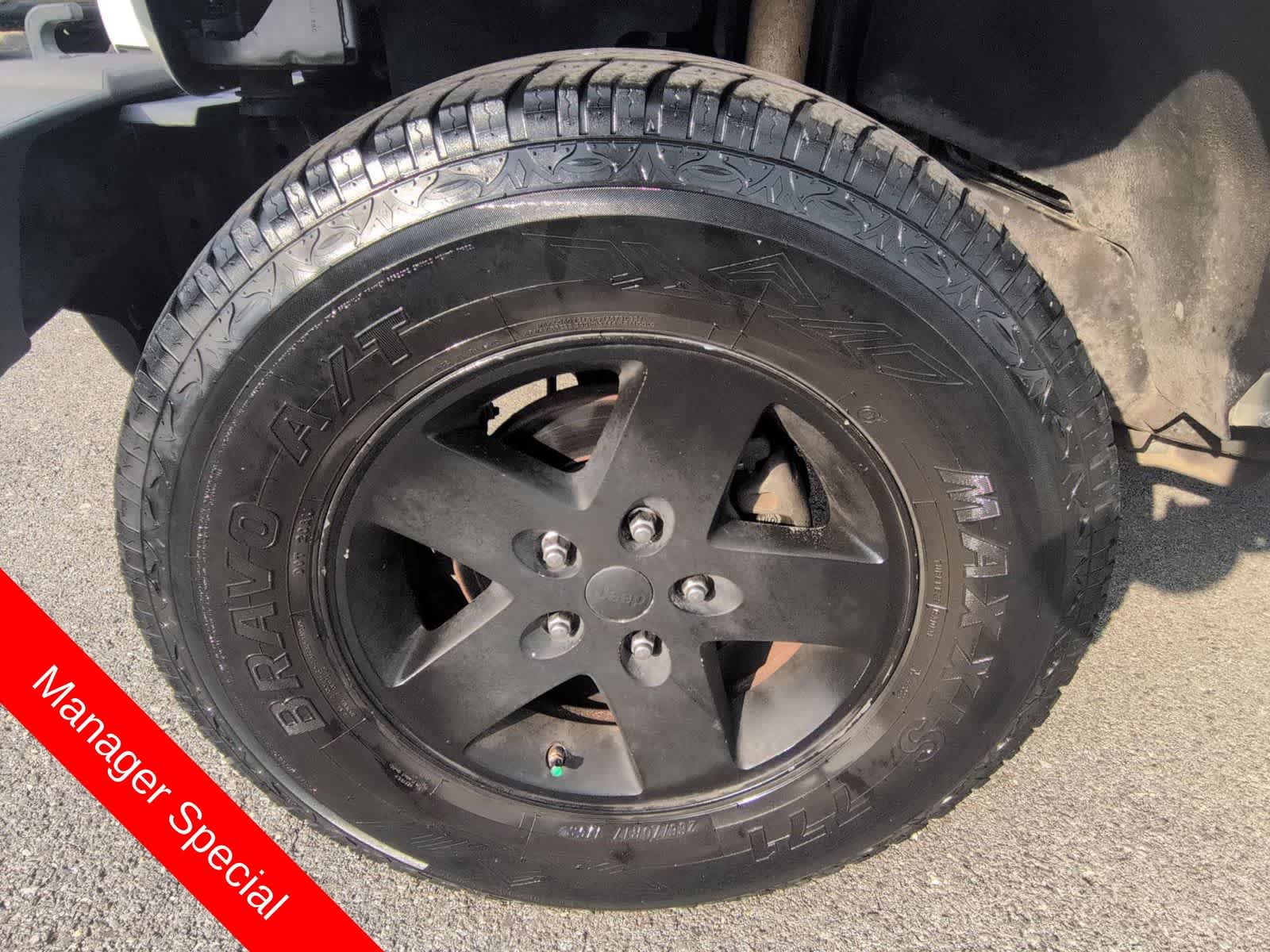 Thumbnail: 2010 Jeep Wrangler - 13