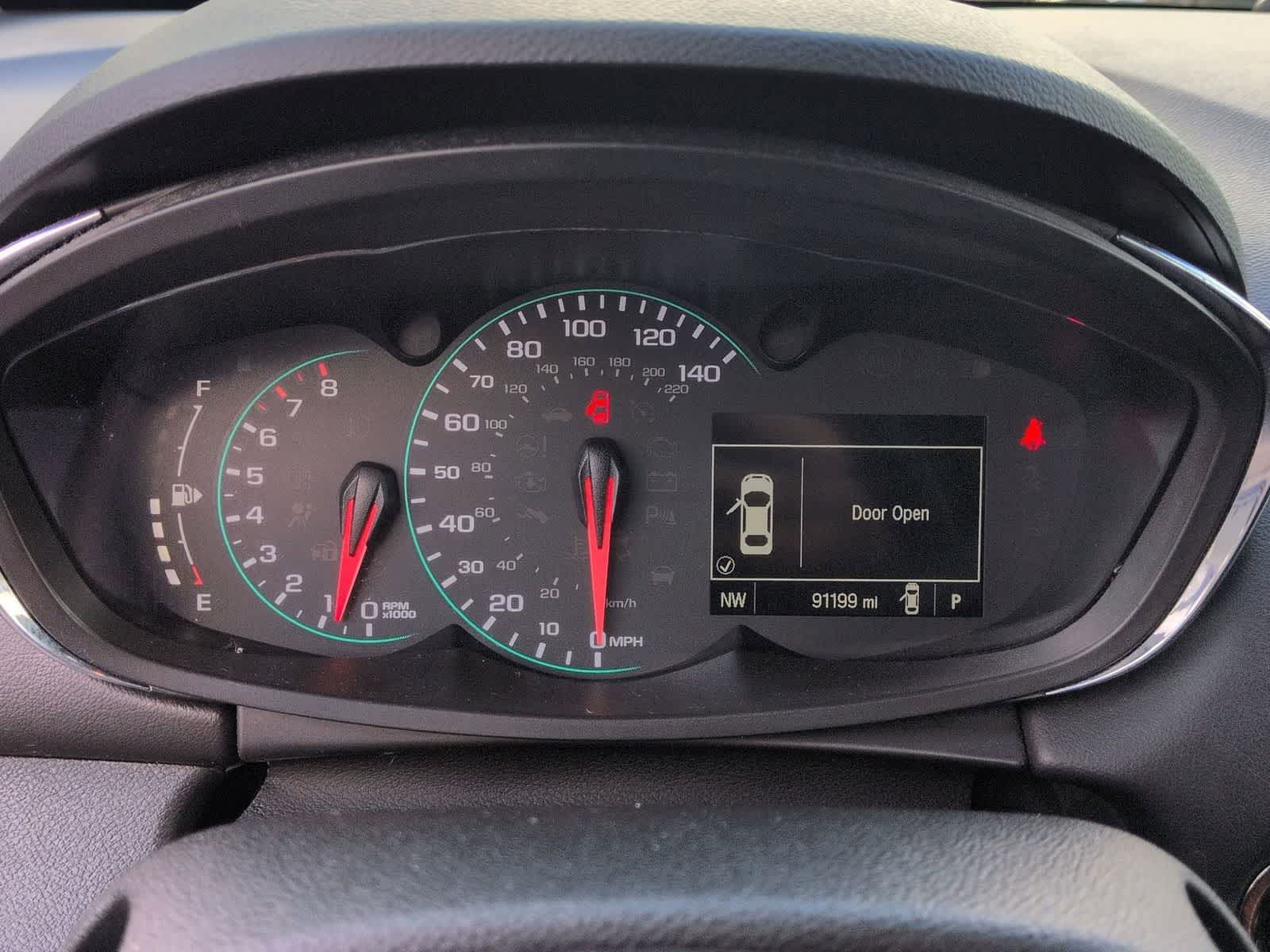 Thumbnail: 2017 Chevrolet Trax - 32