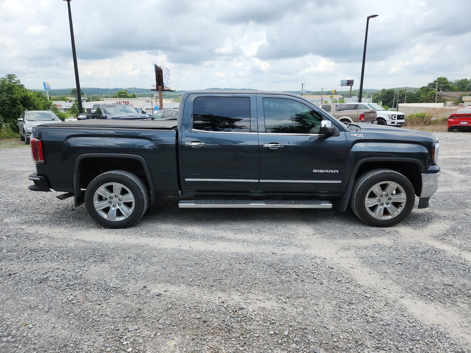 Thumbnail: 2017 GMC Sierra 1500 - 7