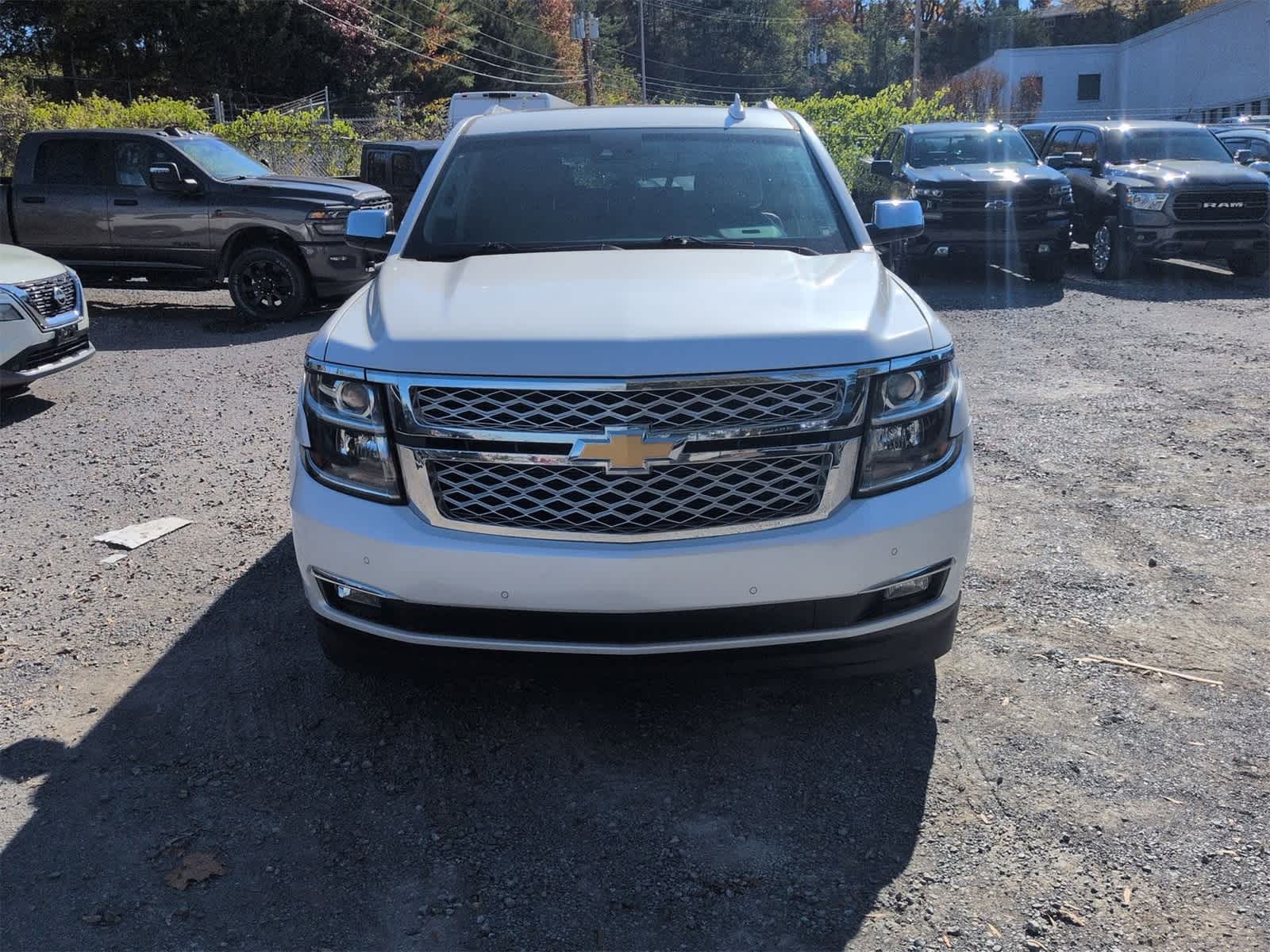 Thumbnail: 2017 Chevrolet Tahoe - 3