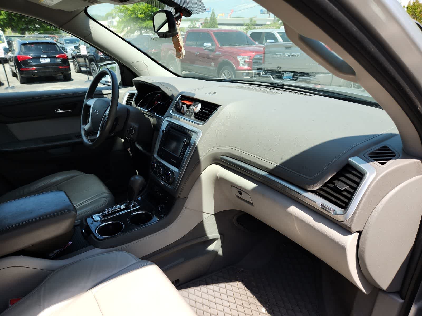 Thumbnail: 2014 GMC Acadia - 17
