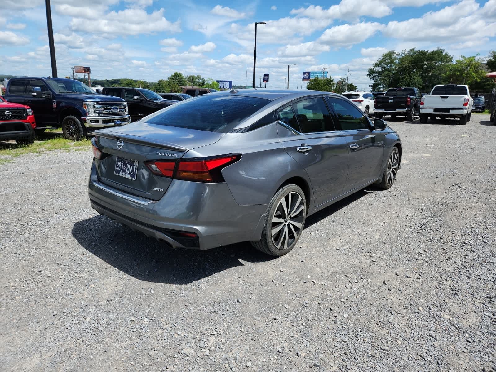 Thumbnail: 2020 Nissan Altima - 5