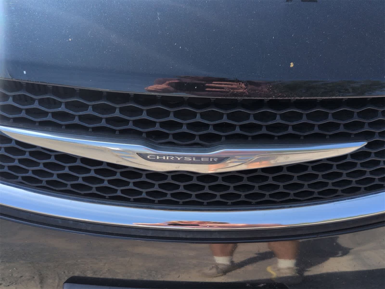 Thumbnail: 2017 Chrysler Pacifica - 12