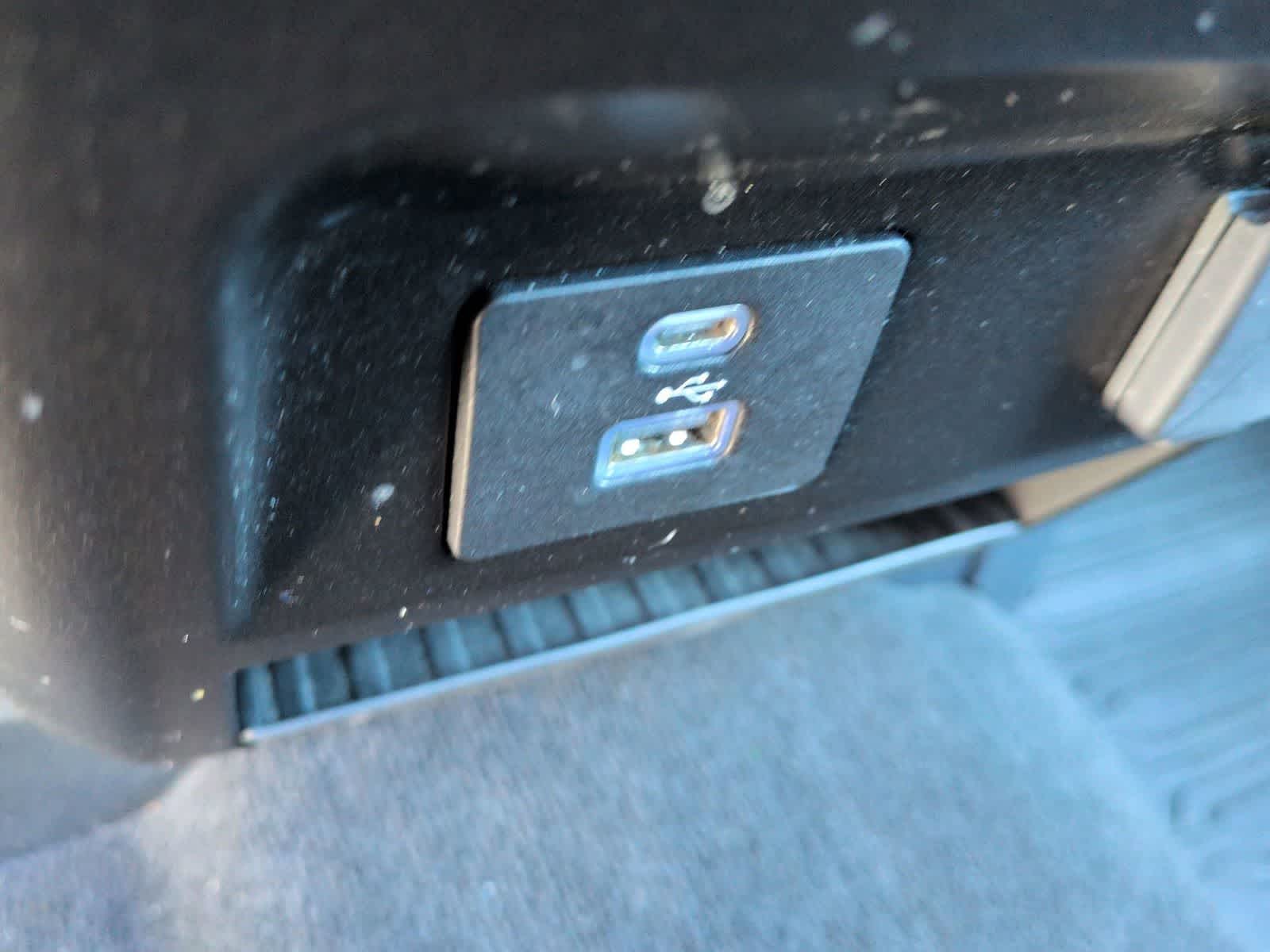 Thumbnail: 2022 Ford Econoline - 29