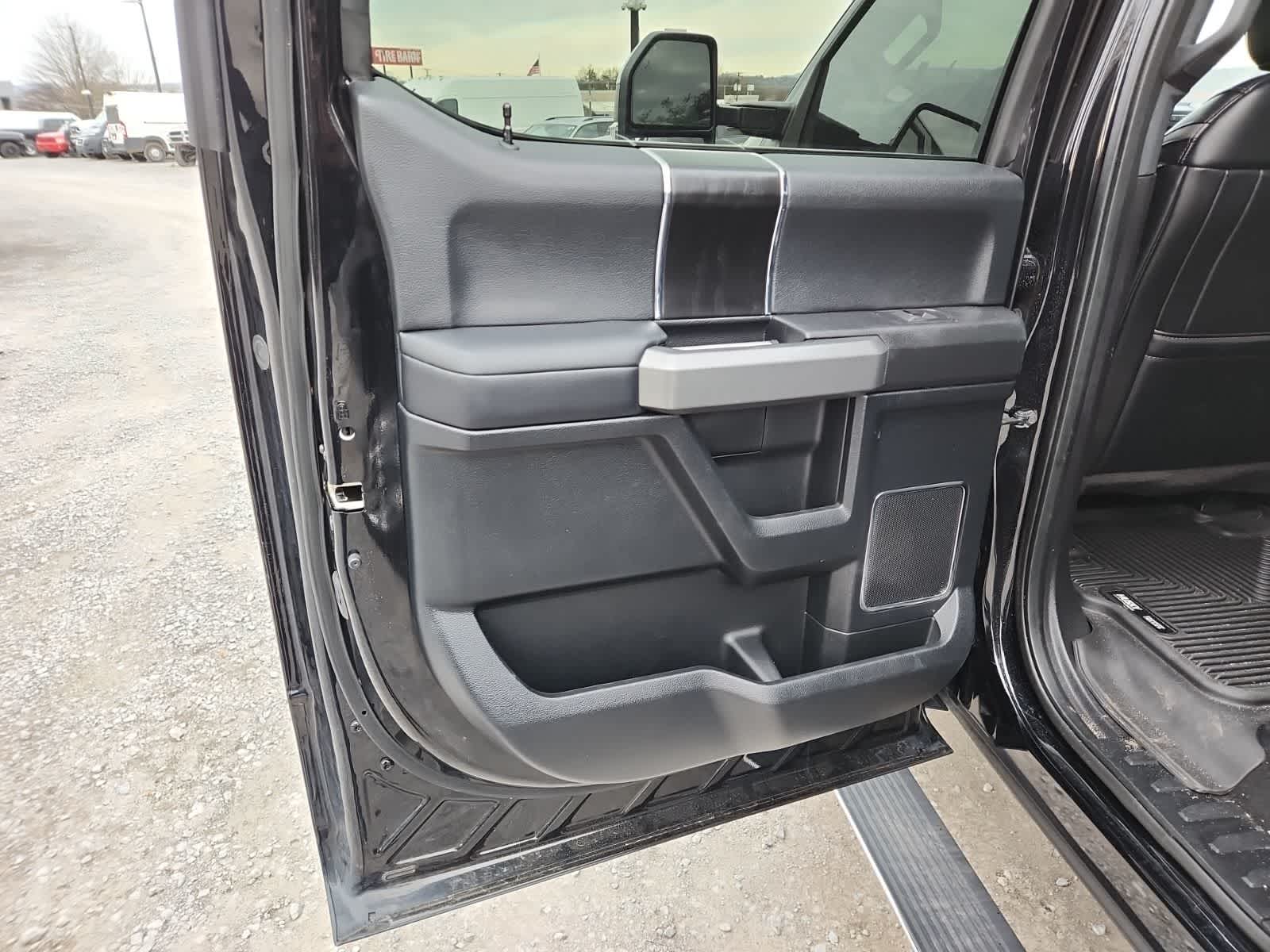 Thumbnail: 2018 Ford Econoline - 26