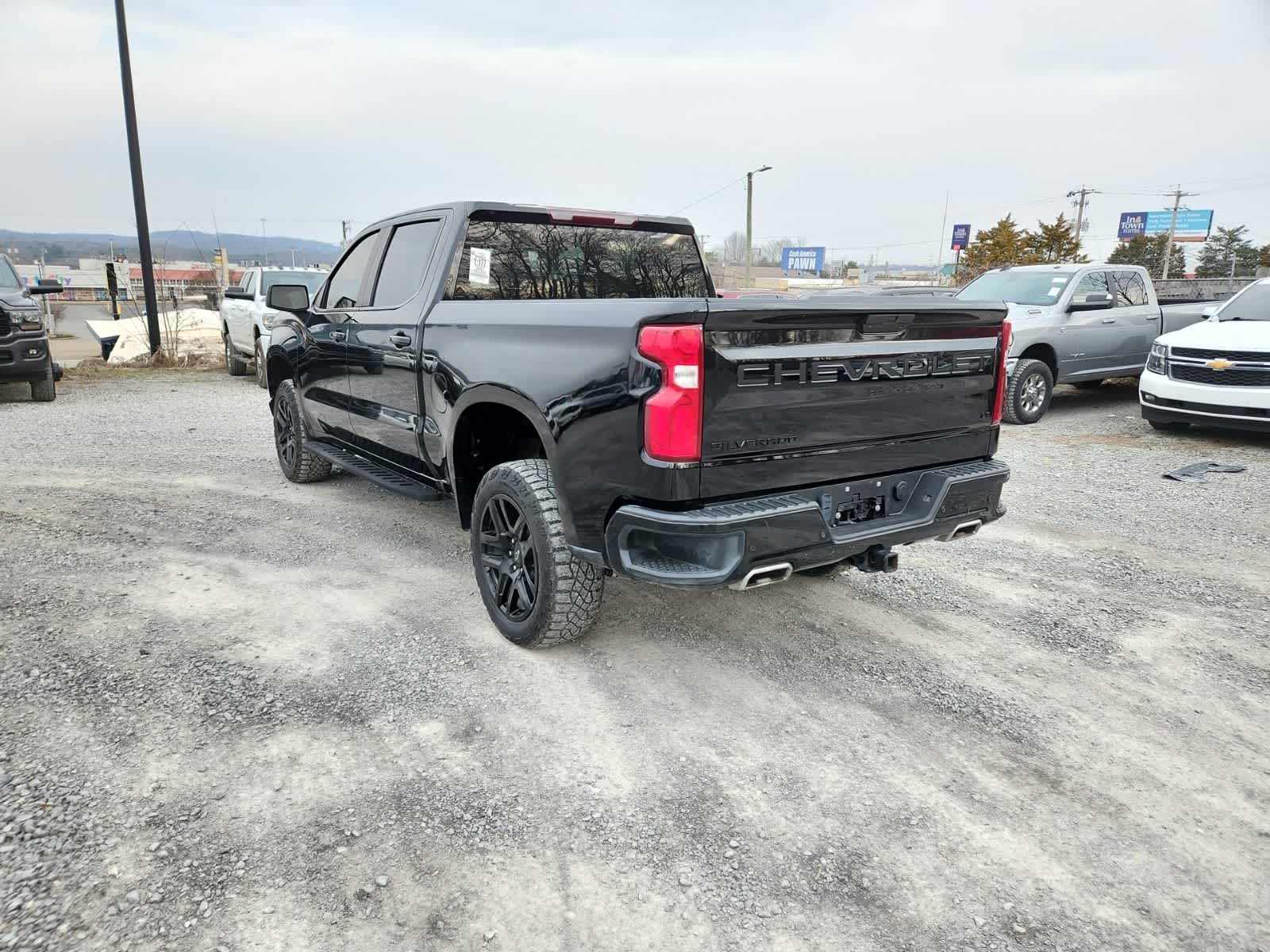 Thumbnail: 2022 Chevrolet Silverado 1500 - 3