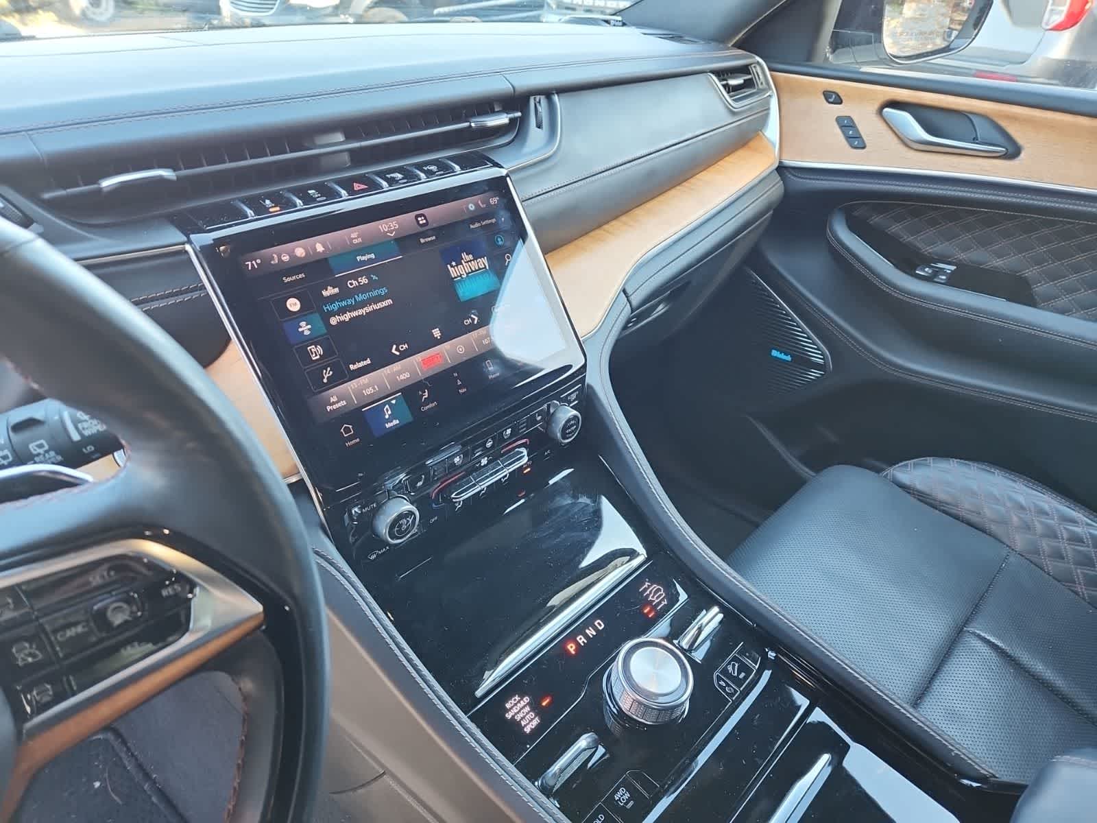 Thumbnail: 2021 Jeep Grand Cherokee L - 10