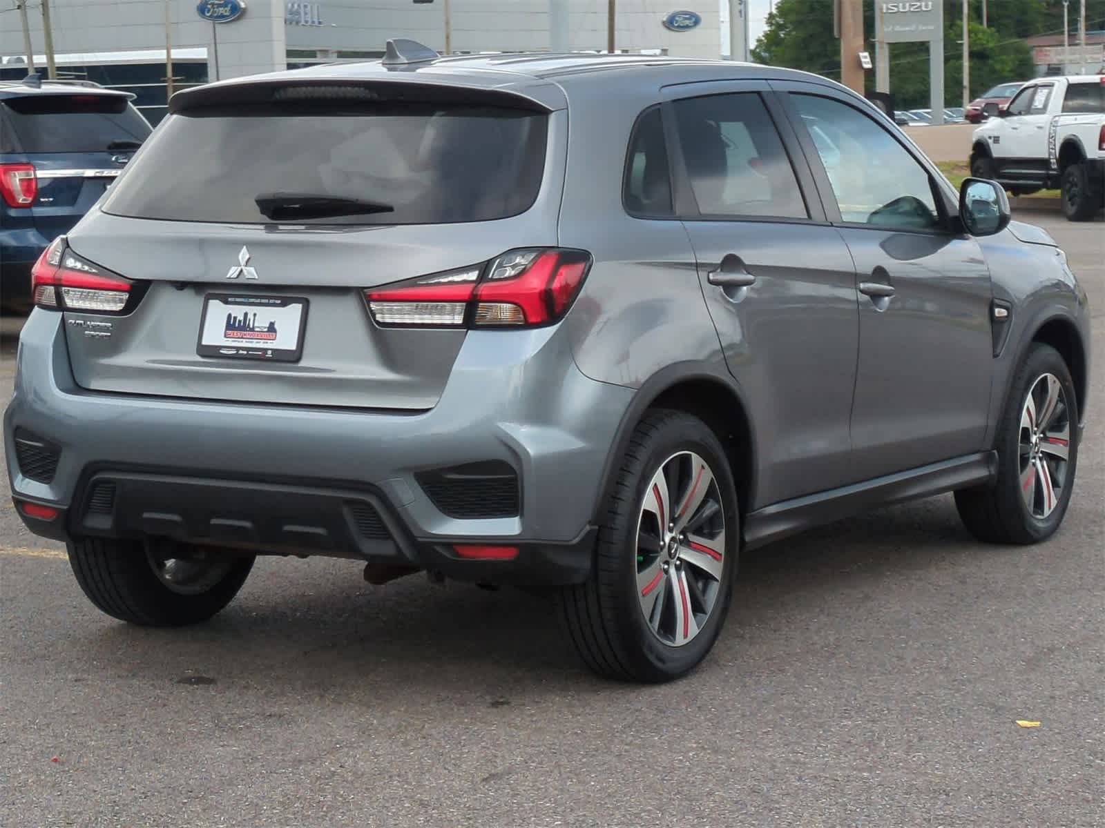 Thumbnail: 2022 Mitsubishi Outlander Sport - 8
