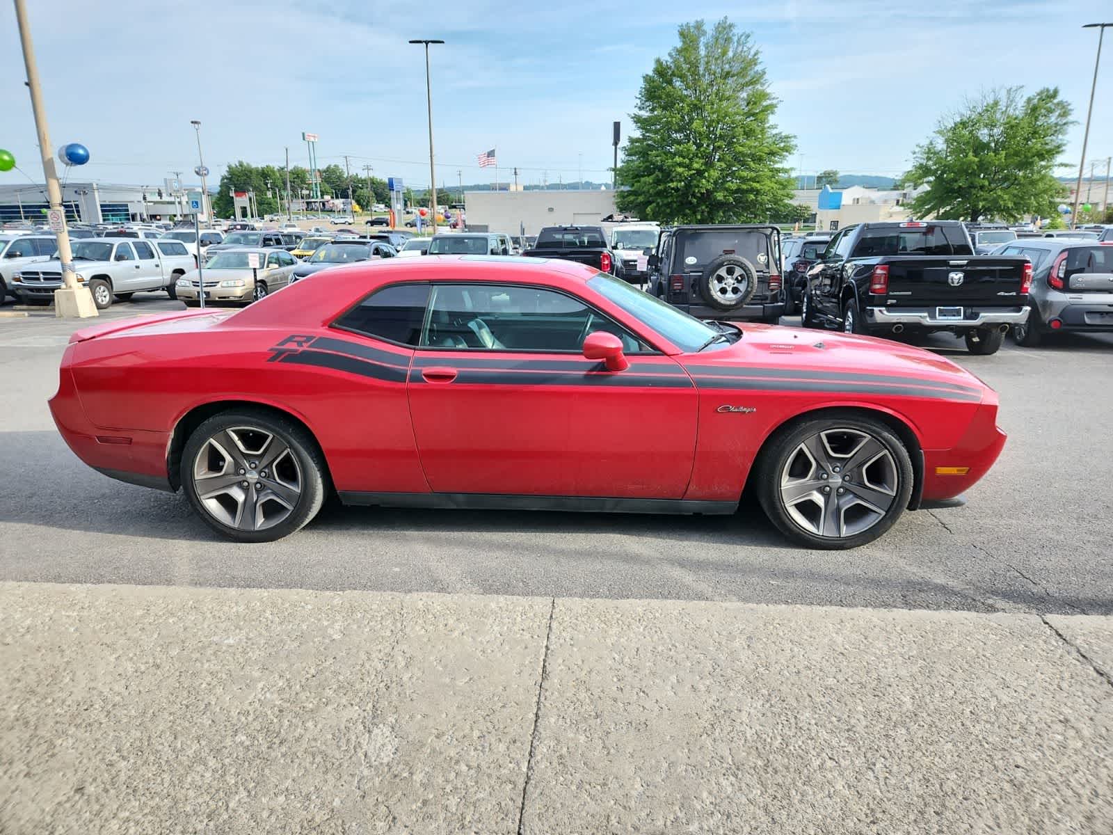 Thumbnail: 2012 Dodge Challenger - 6