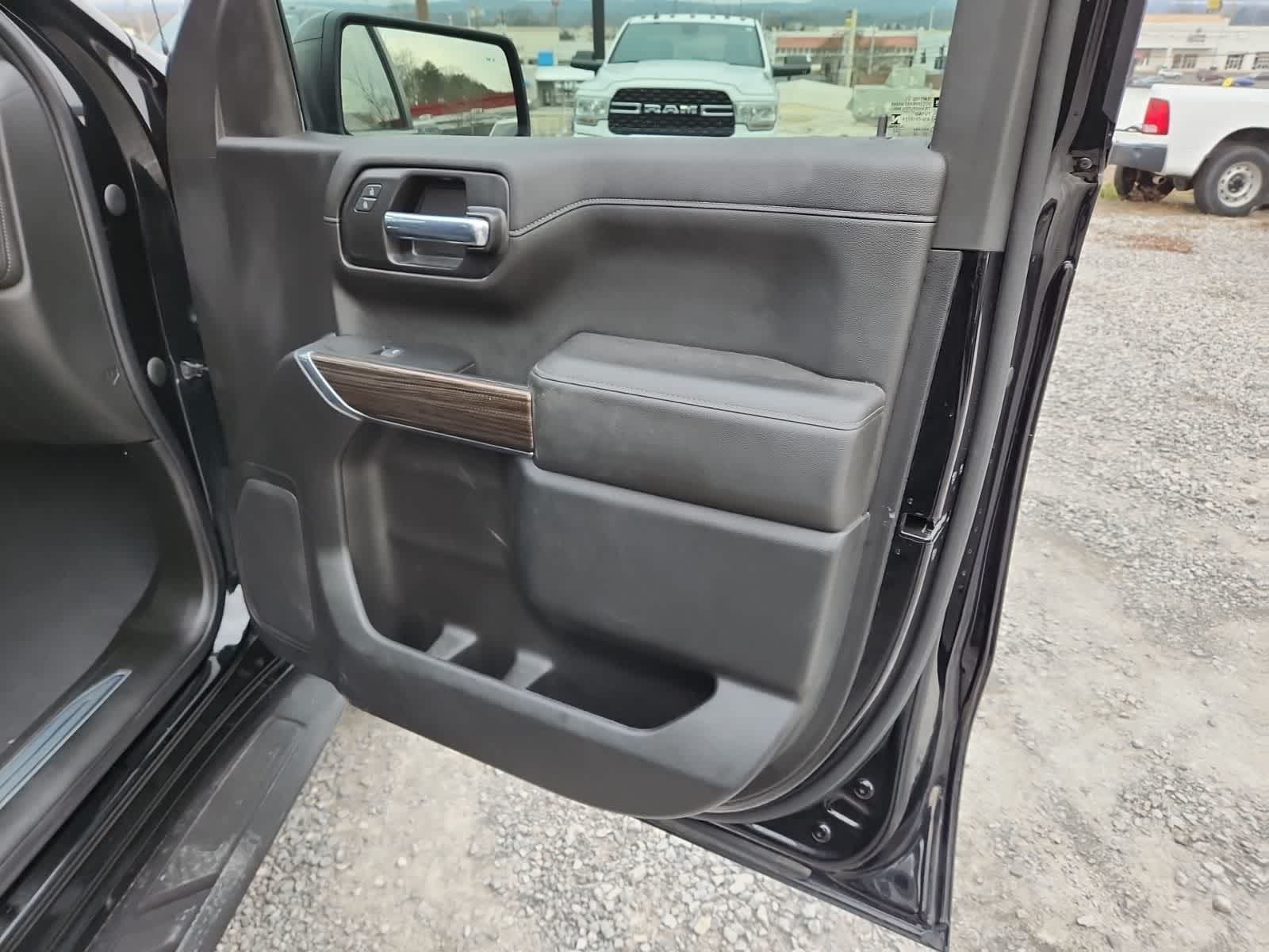 Thumbnail: 2022 Chevrolet Silverado 1500 - 22