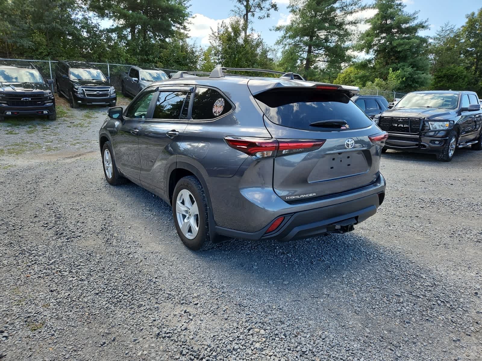 Thumbnail: 2024 Toyota Highlander - 3