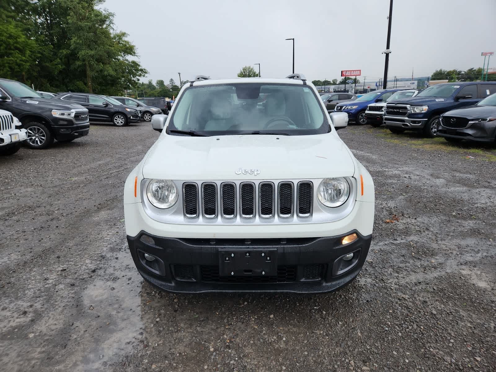Thumbnail: 2015 Jeep Renegade - 8