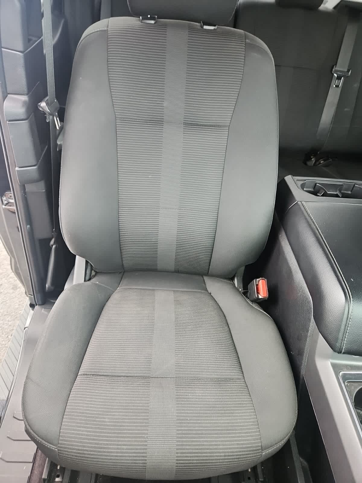 2017 Ford F-150 XLT 18