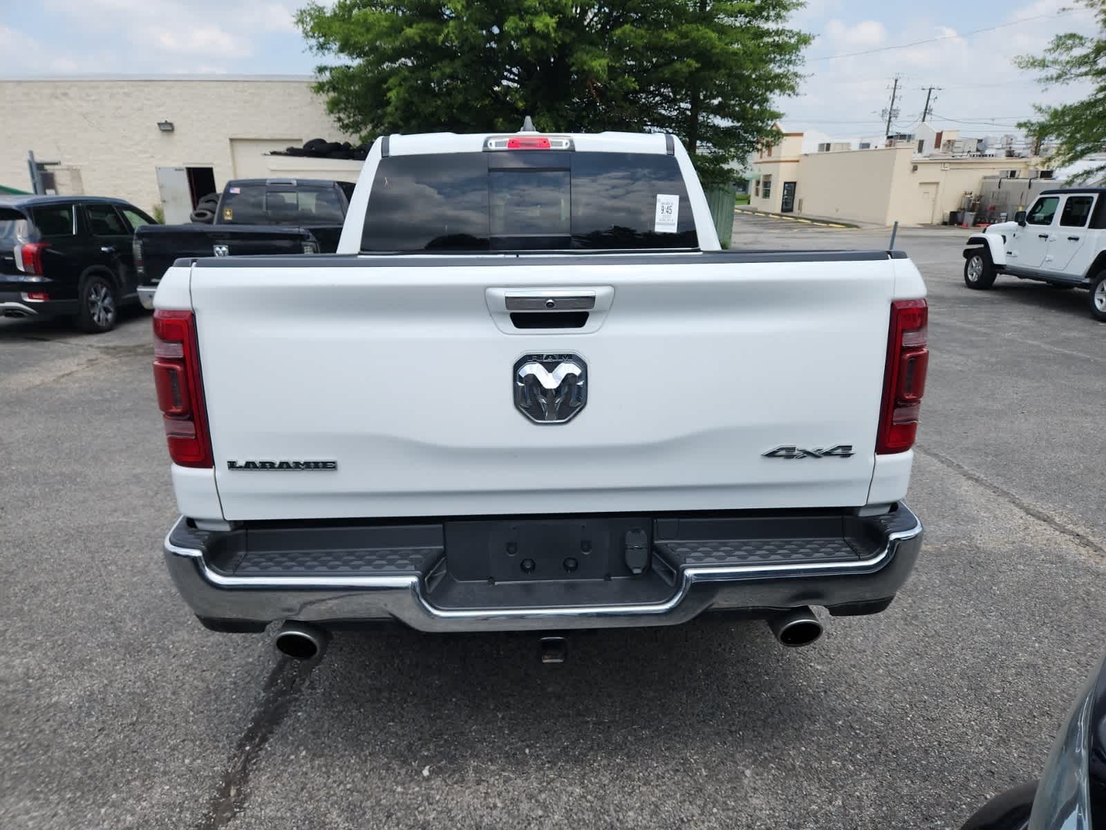 2022 RAM 1500 Laramie 4