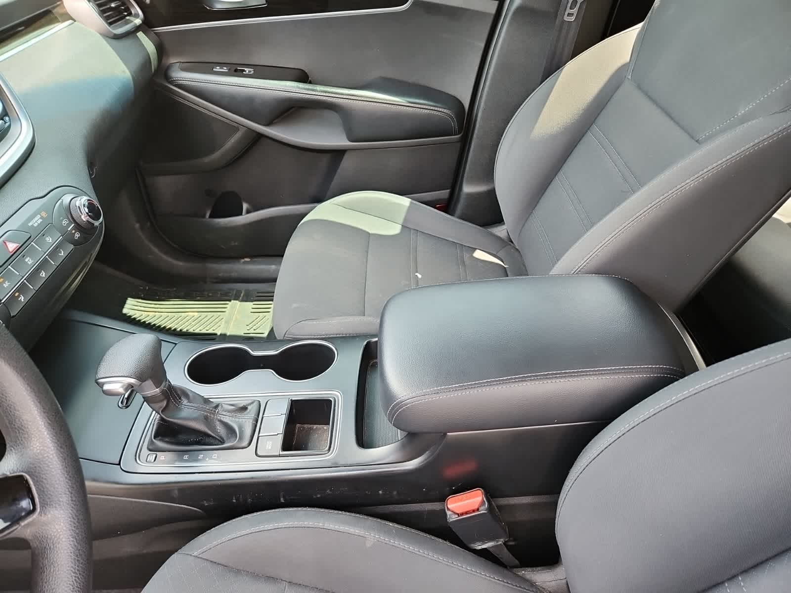 2019 Kia Sorento L 11