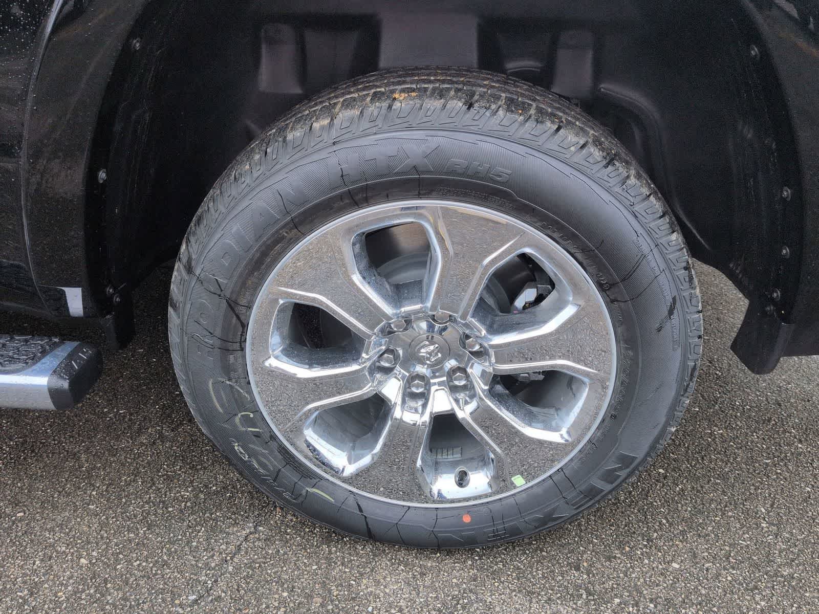 Thumbnail: 2026 RAM 1500 - 14