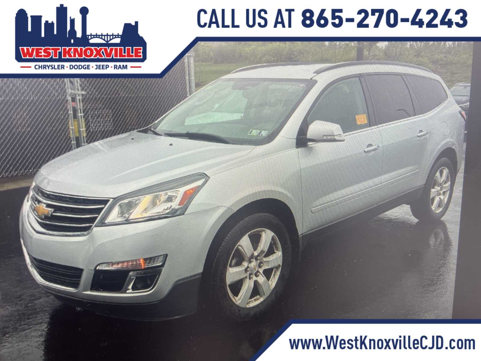 2017 Chevrolet Traverse LT Hero Image
