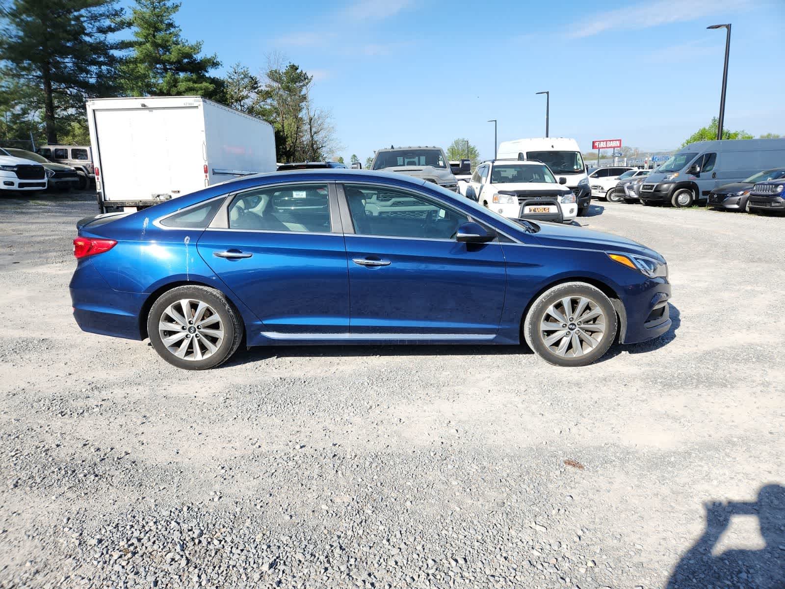 Thumbnail: 2015 Hyundai Sonata - 6