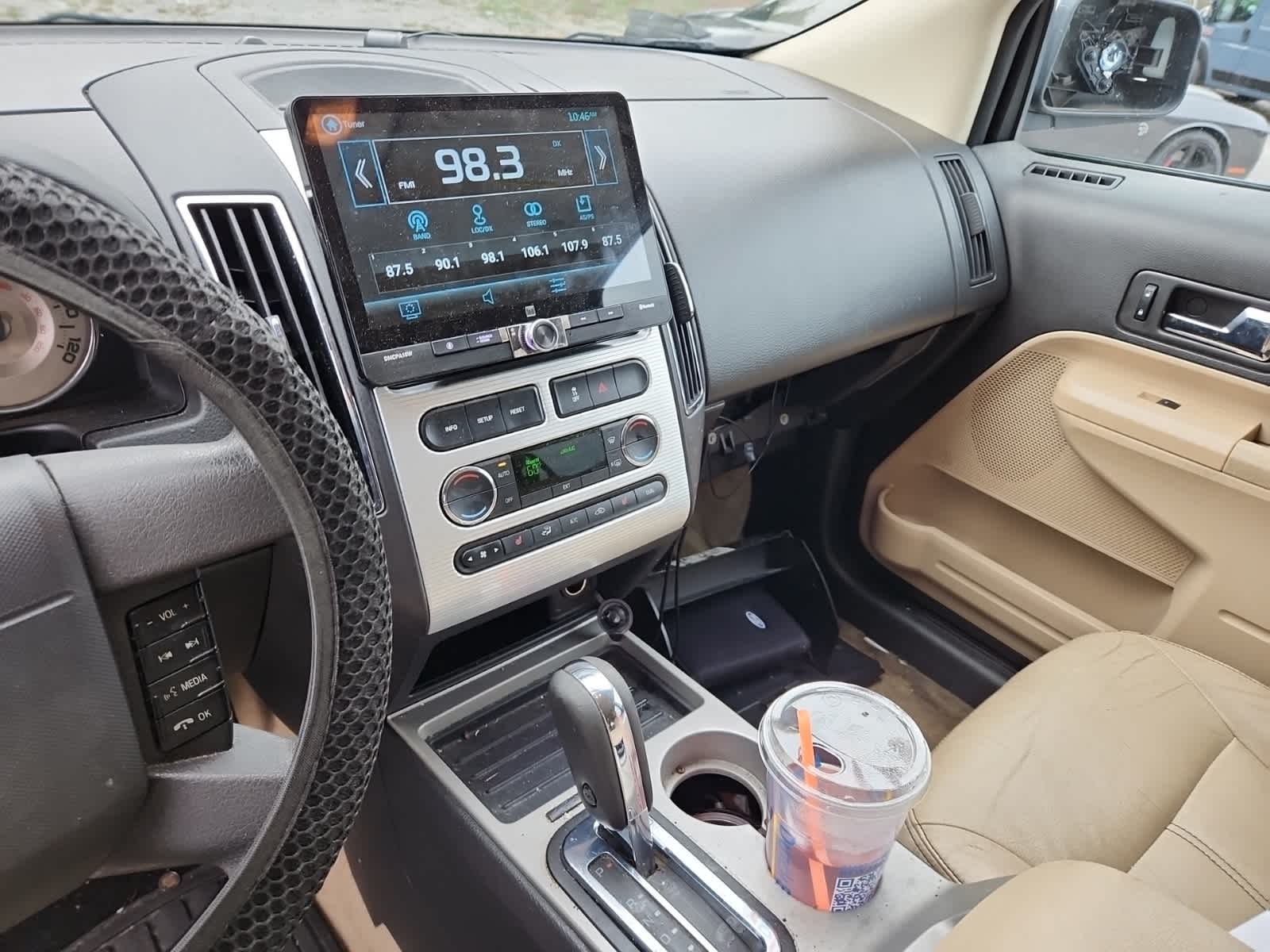 Thumbnail: 2010 Ford Edge - 10