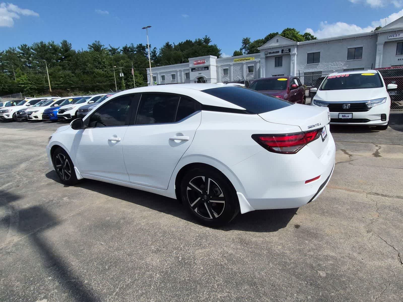 Thumbnail: 2024 Nissan Sentra - 3