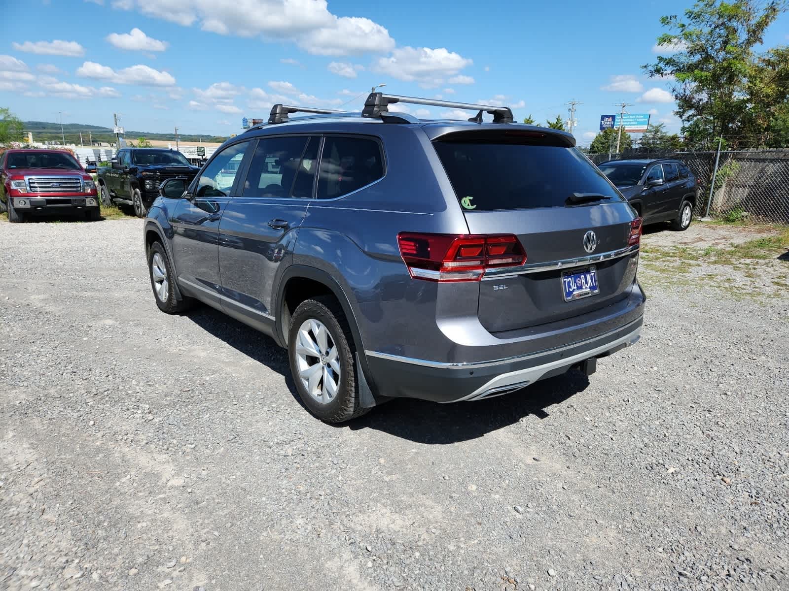 Thumbnail: 2018 Volkswagen Atlas - 3