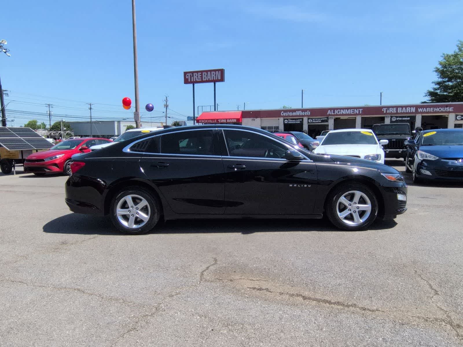 Thumbnail: 2021 Chevrolet Malibu - 9