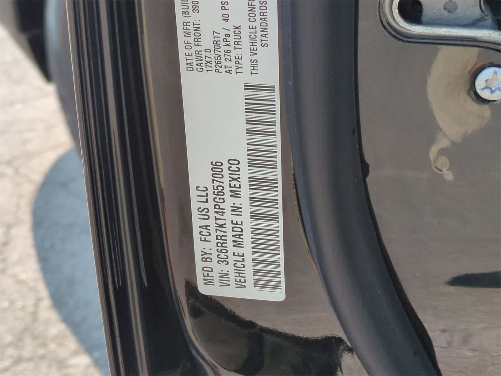 2023 RAM 1500 Classic Tradesman 34