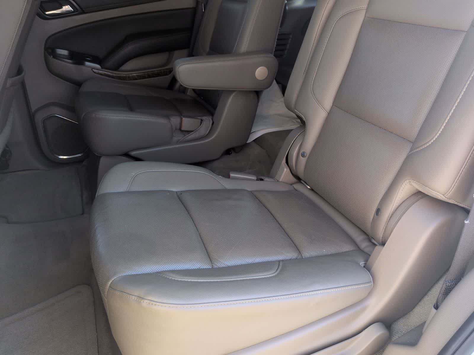 Thumbnail: 2017 Chevrolet Tahoe - 19