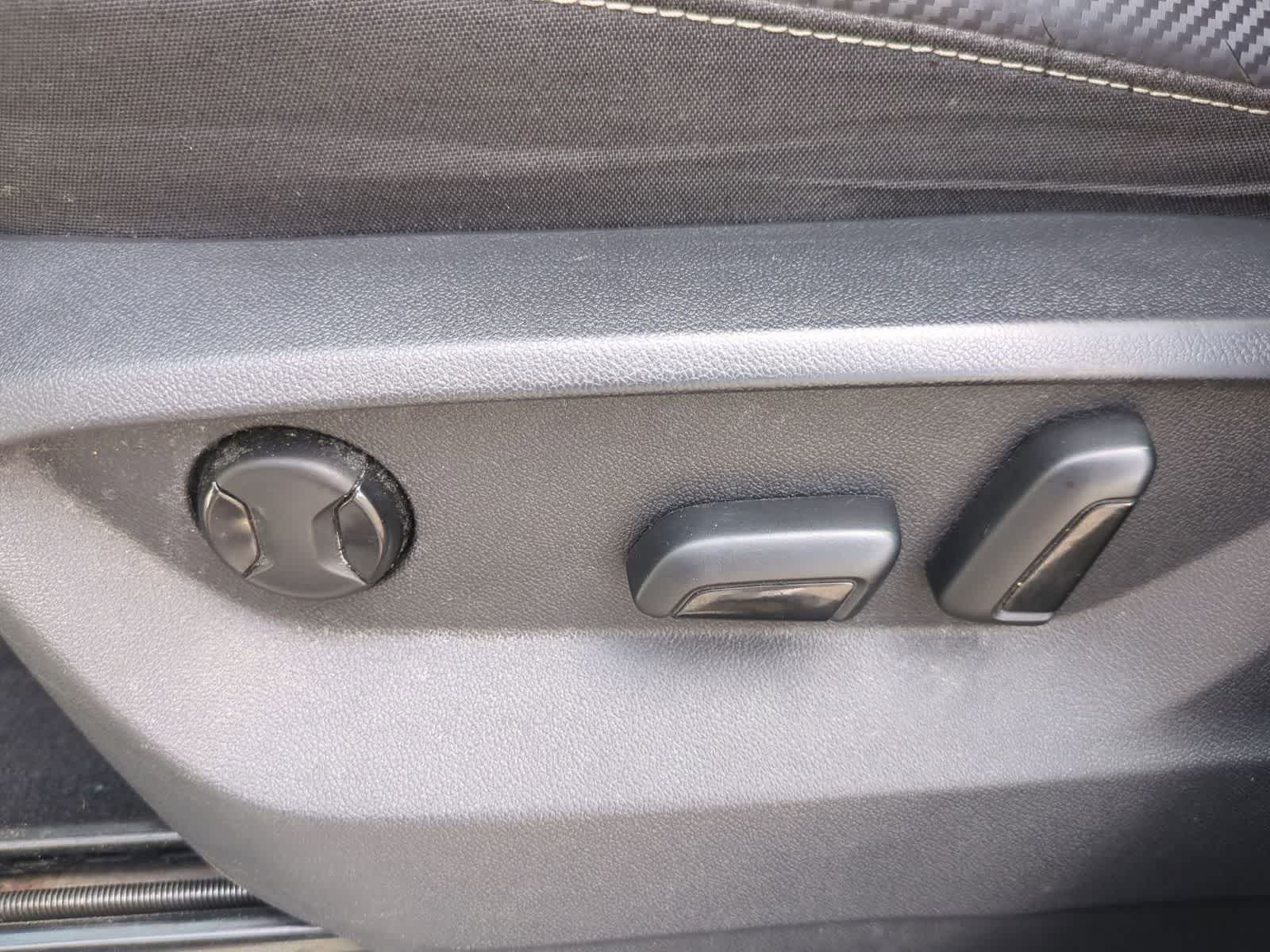 Thumbnail: 2021 Volkswagen Atlas - 17