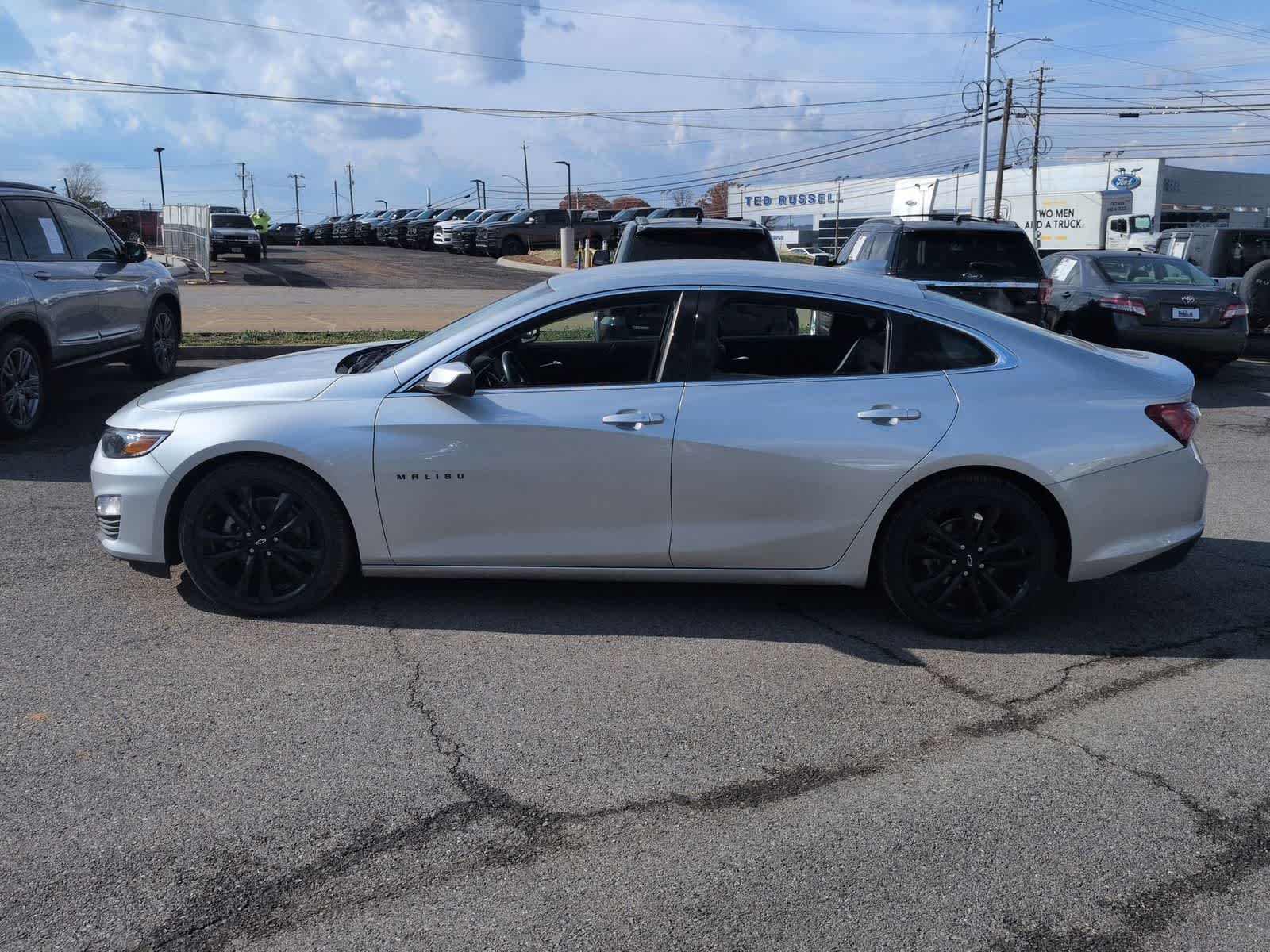 Thumbnail: 2021 Chevrolet Malibu - 5