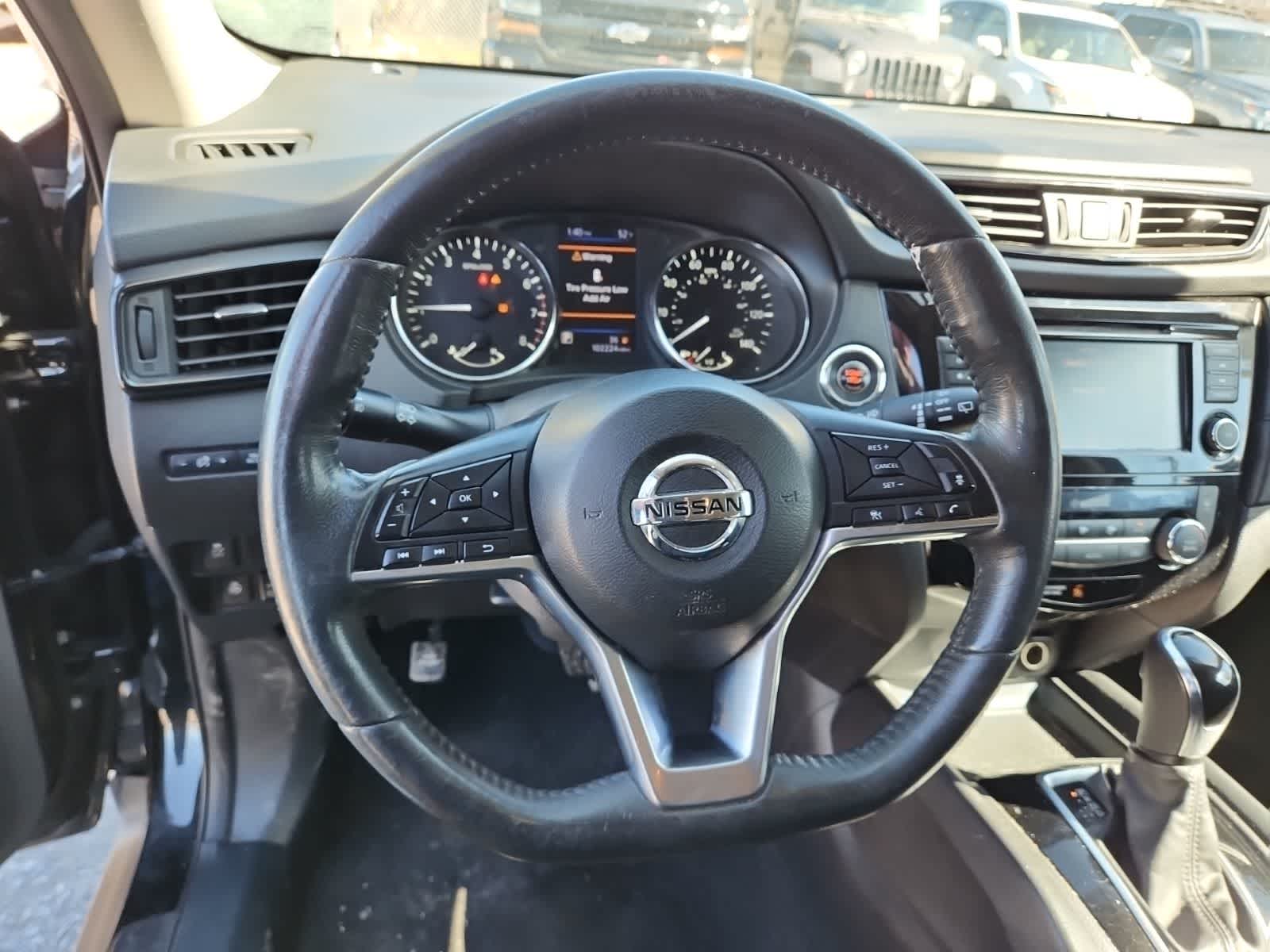 Thumbnail: 2018 Nissan Rogue - 12