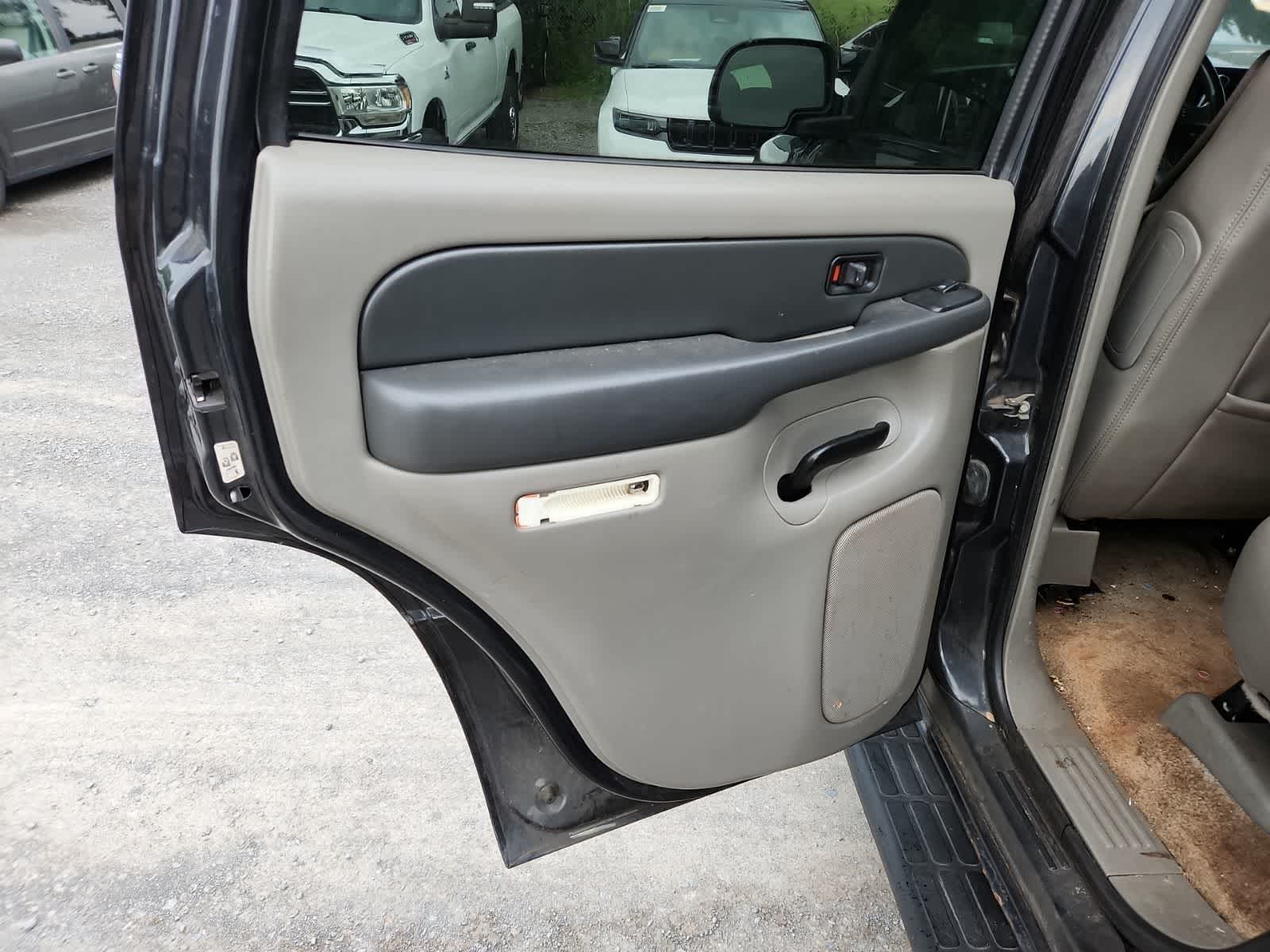 Thumbnail: 2003 GMC Yukon - 28