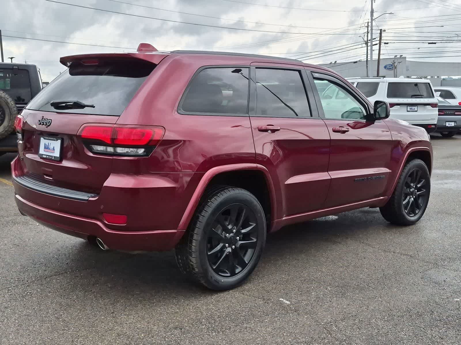 Thumbnail: 2019 Jeep Grand Cherokee - 8